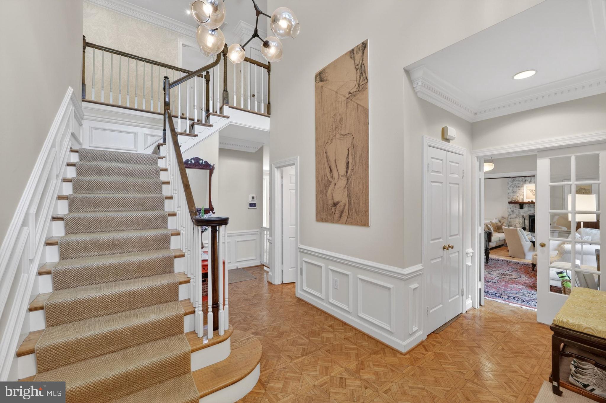 POTOMAC OUTSIDE - Residential