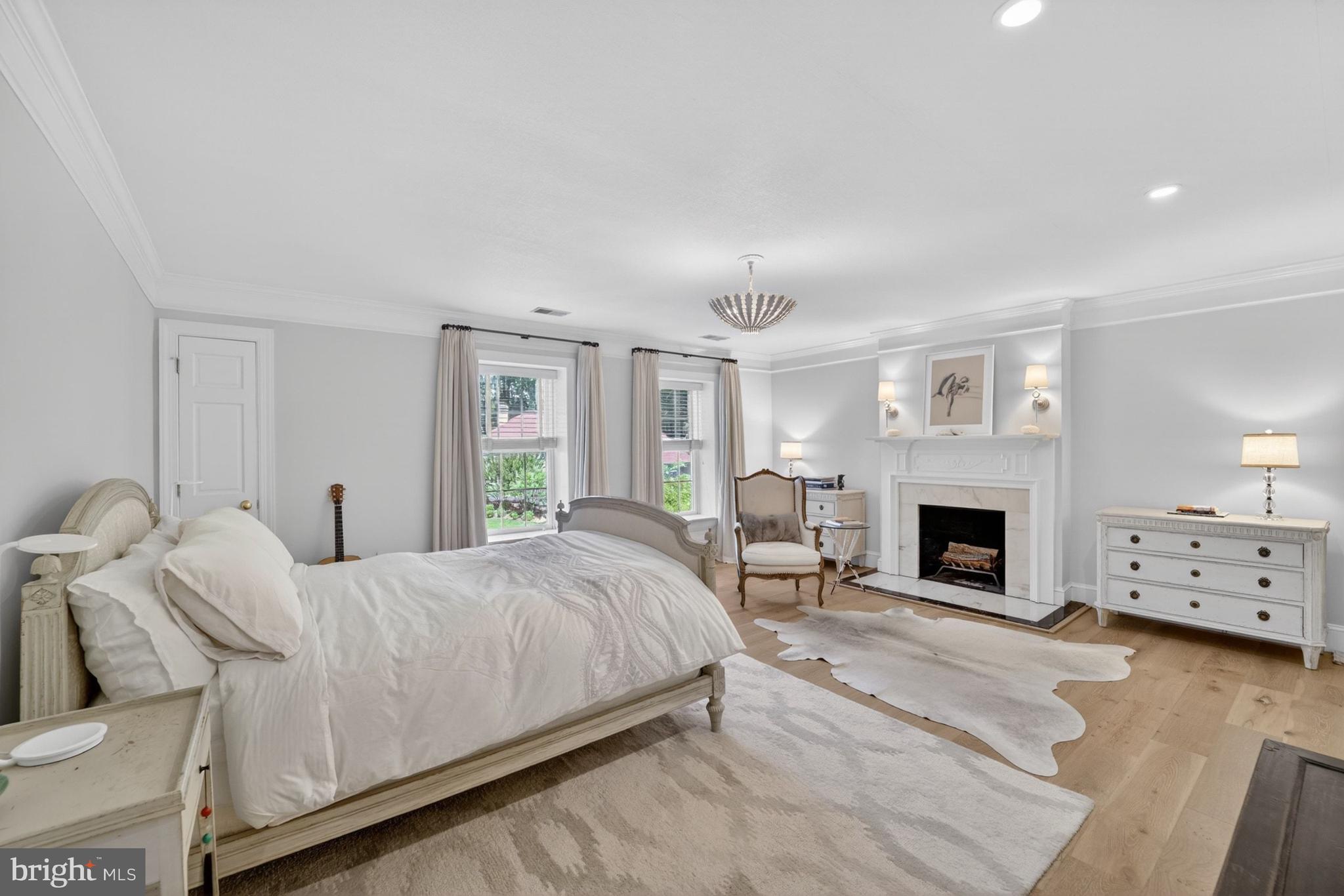 POTOMAC OUTSIDE - Residential
