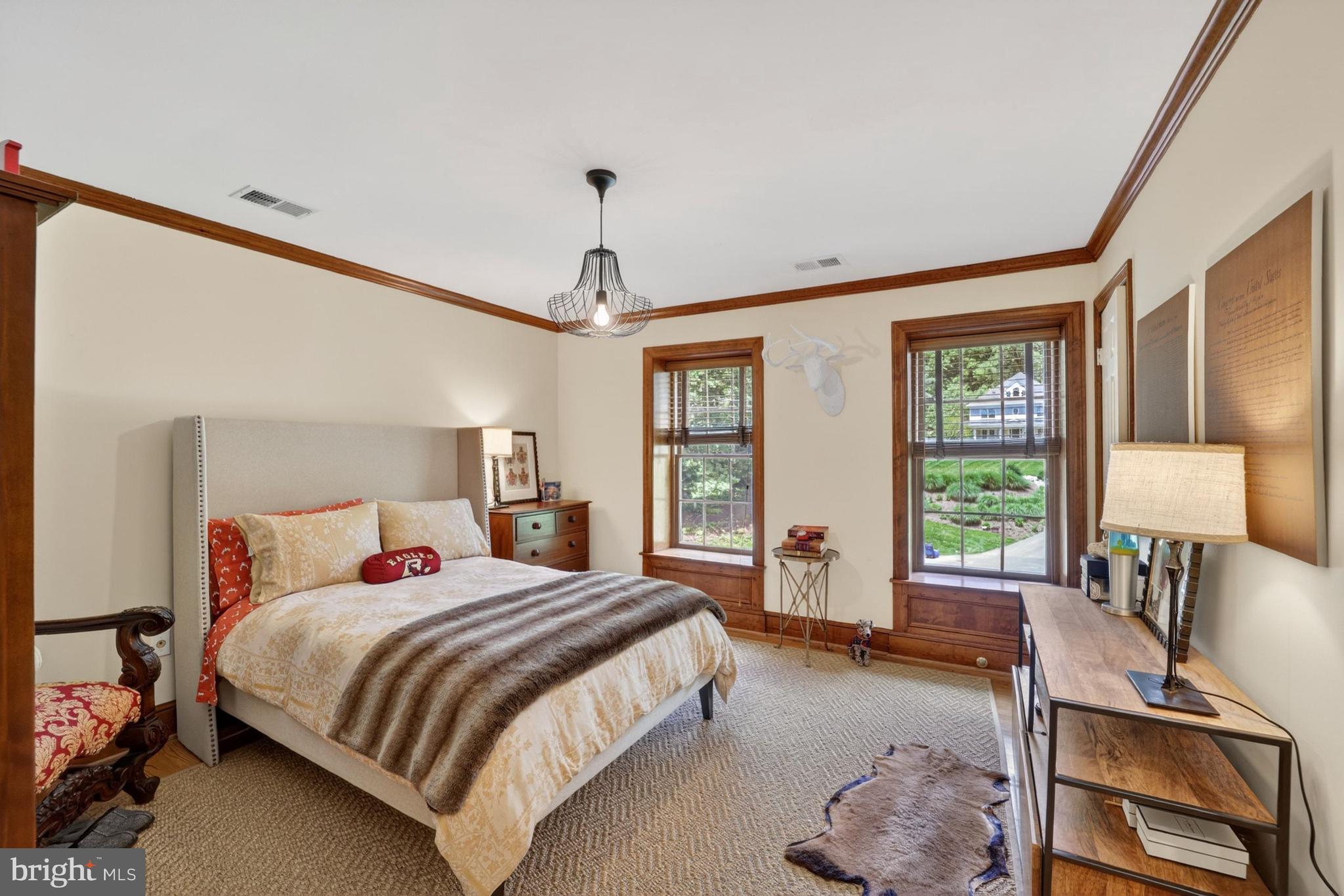 POTOMAC OUTSIDE - Residential