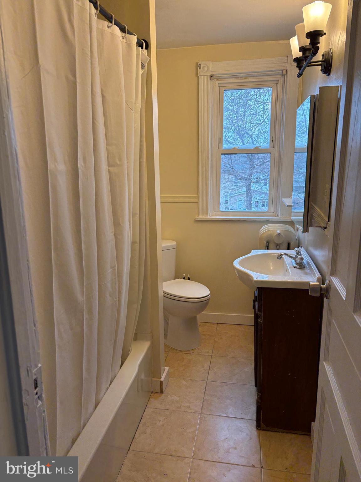 WILLOW GROVE - Residential