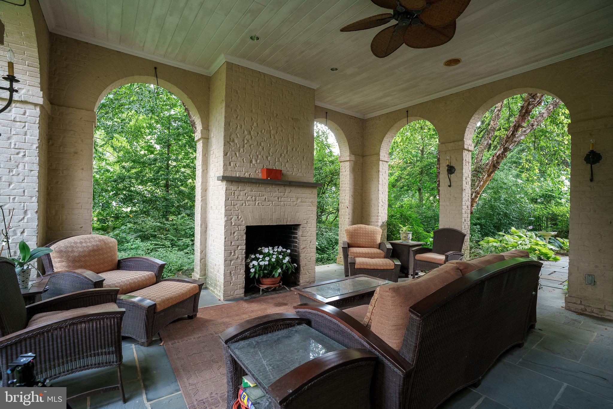 SCHOOL LANE HILLS - Residential