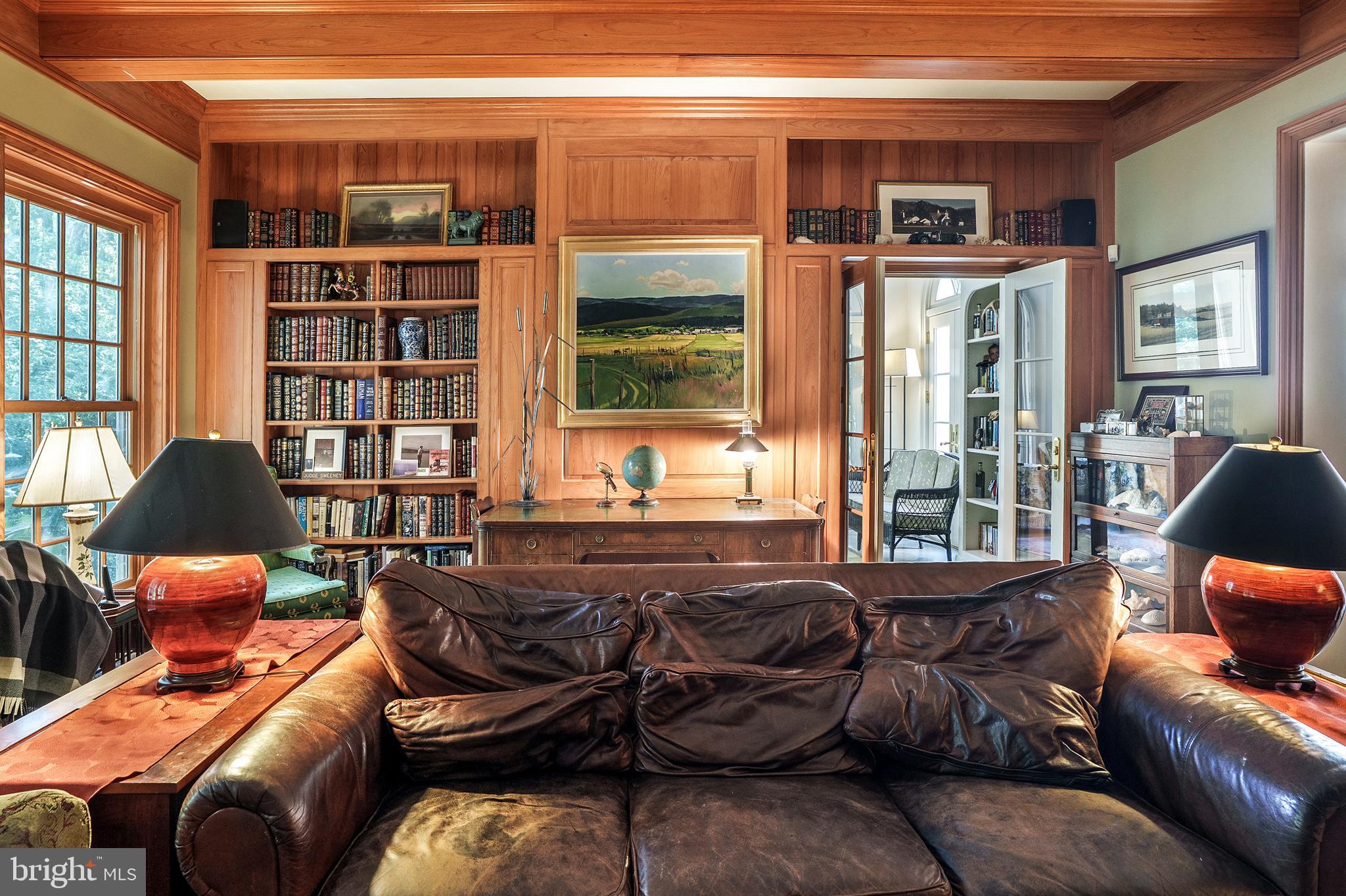 SCHOOL LANE HILLS - Residential