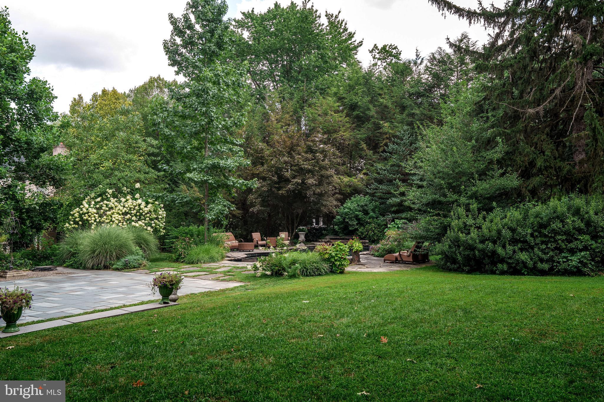 SCHOOL LANE HILLS - Residential