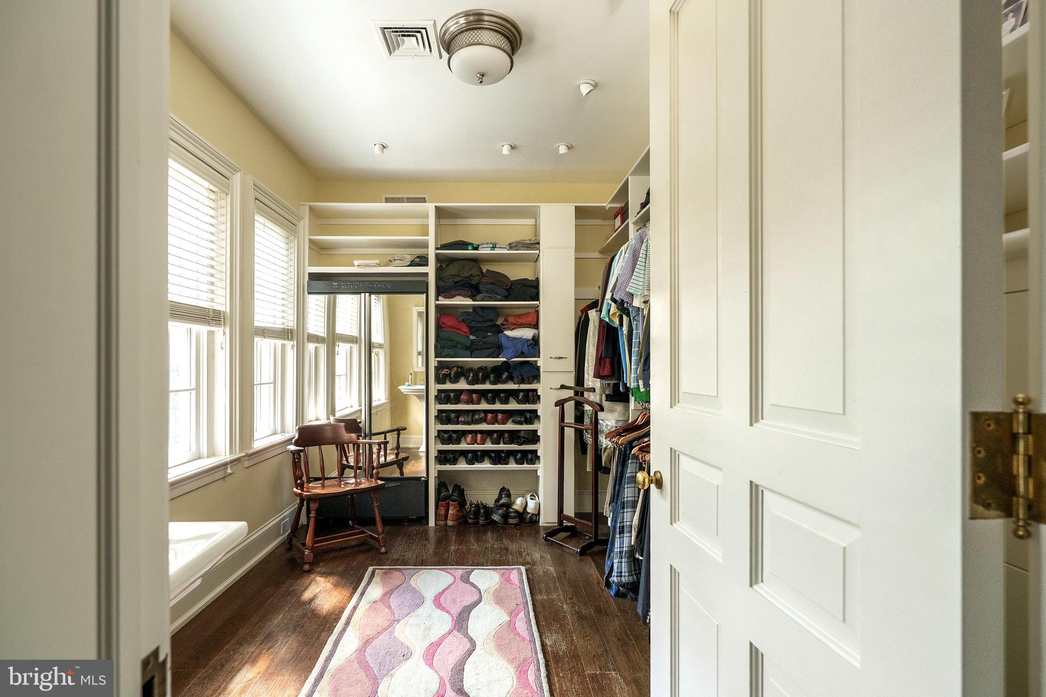 SCHOOL LANE HILLS - Residential