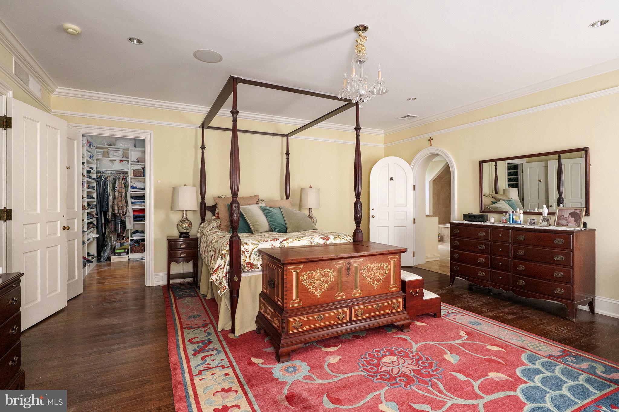 SCHOOL LANE HILLS - Residential