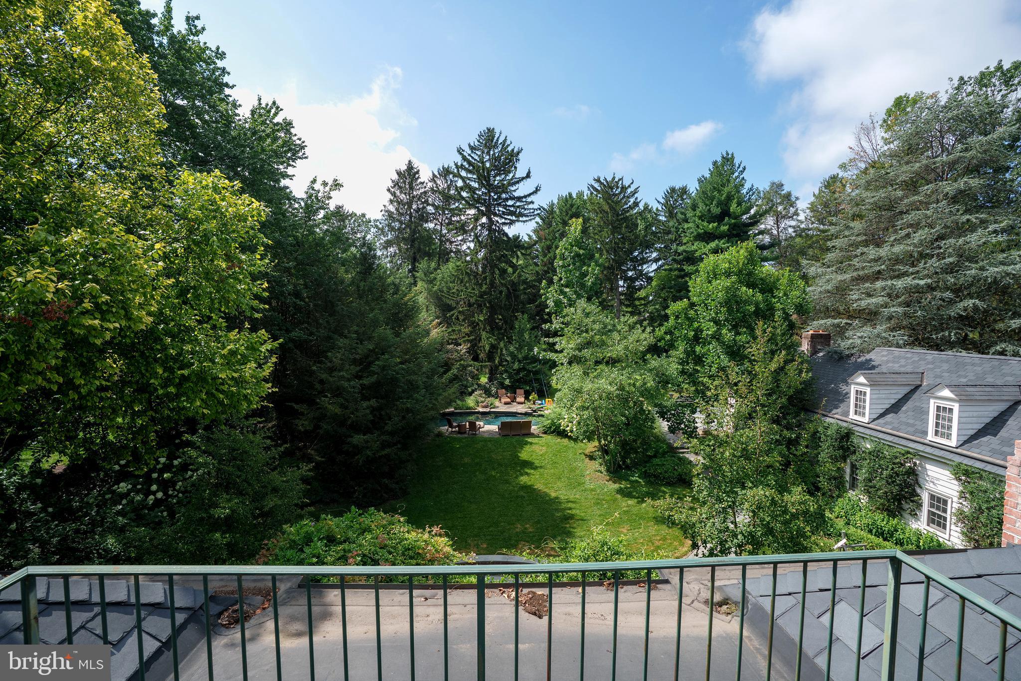 SCHOOL LANE HILLS - Residential