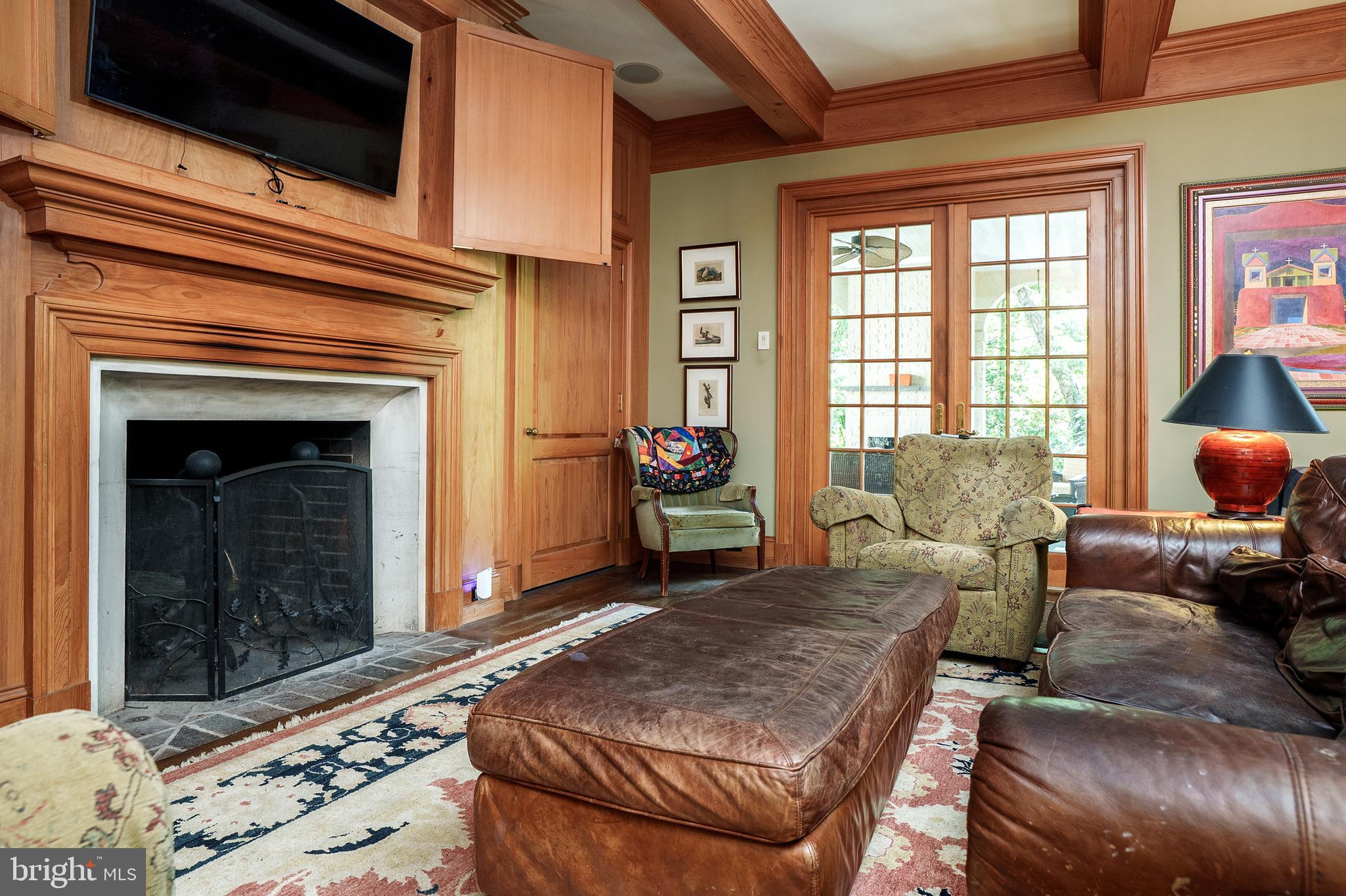 SCHOOL LANE HILLS - Residential