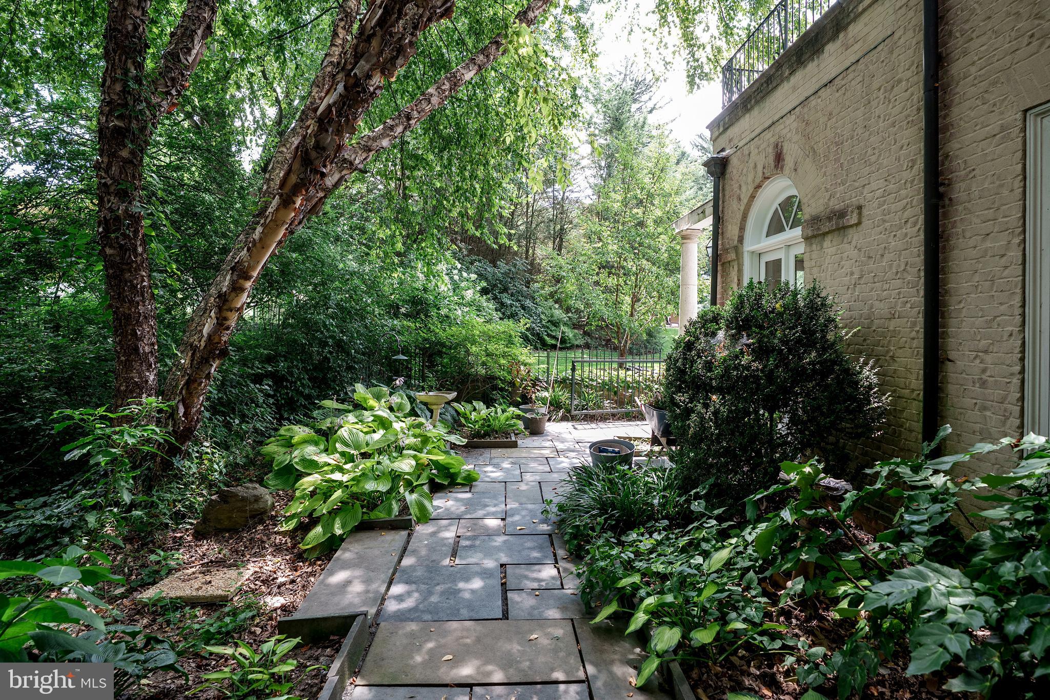 177 RIVER DRIVE