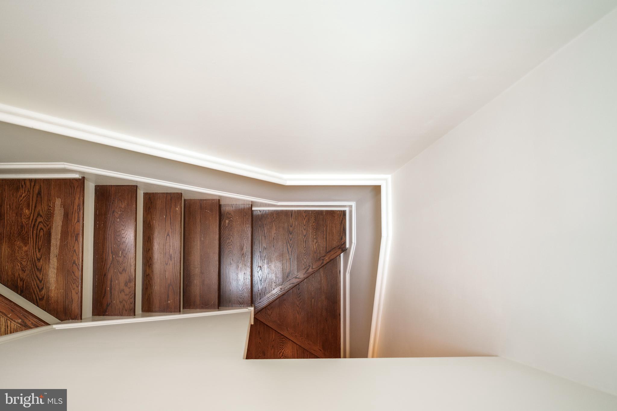 SCHOOL LANE HILLS - Residential