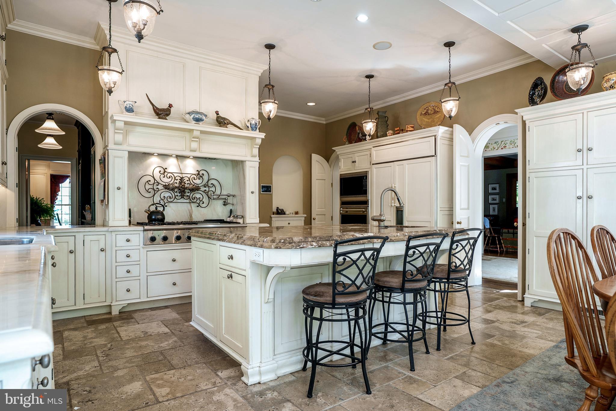 SCHOOL LANE HILLS - Residential