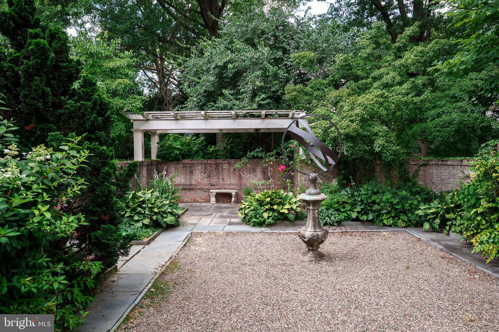 SCHOOL LANE HILLS - Residential