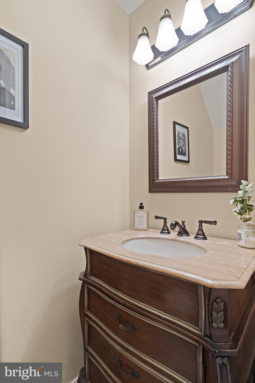 GREEN RIDGE COZZOS - Residential