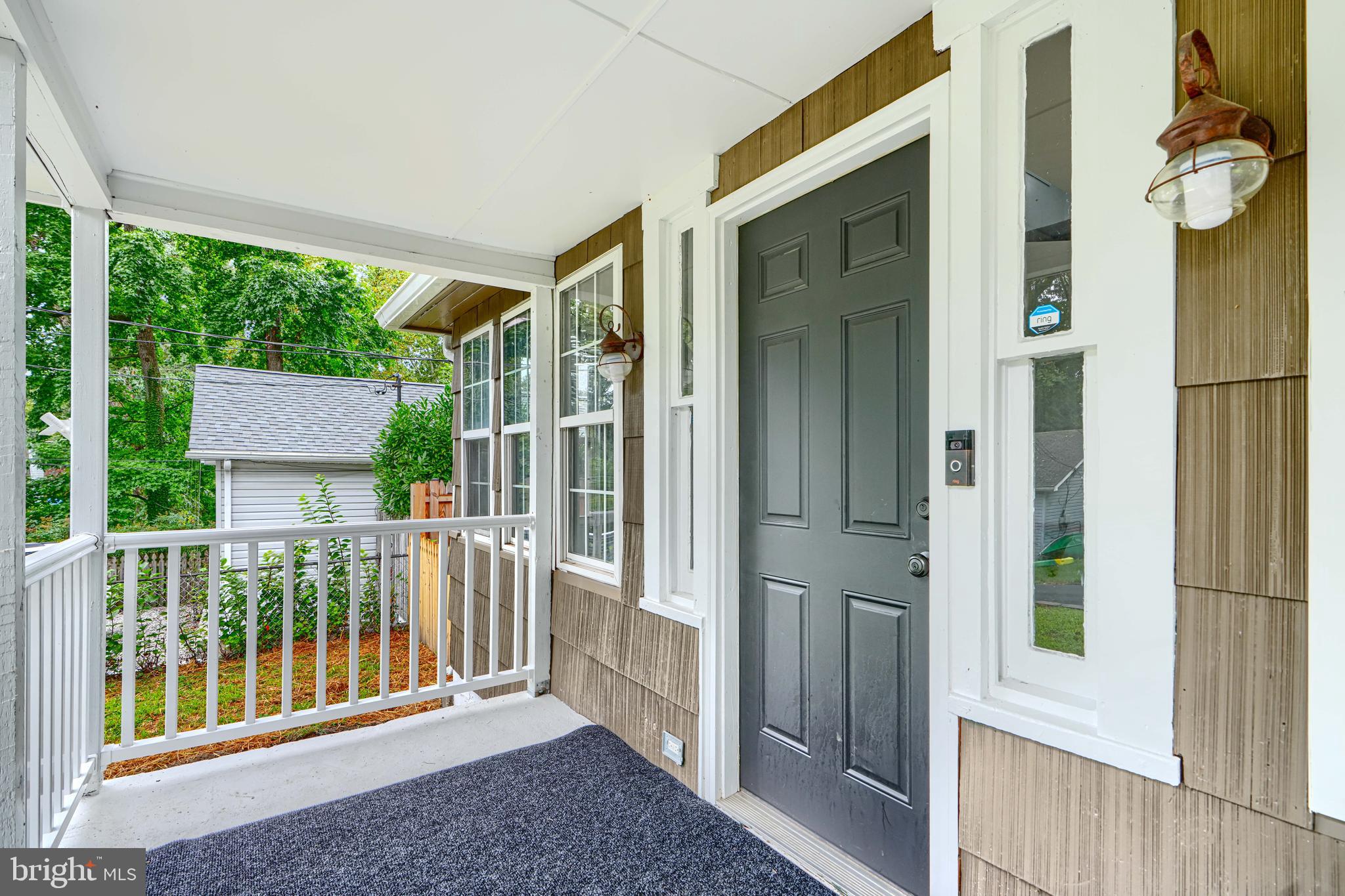 391 LAUREL TRAIL