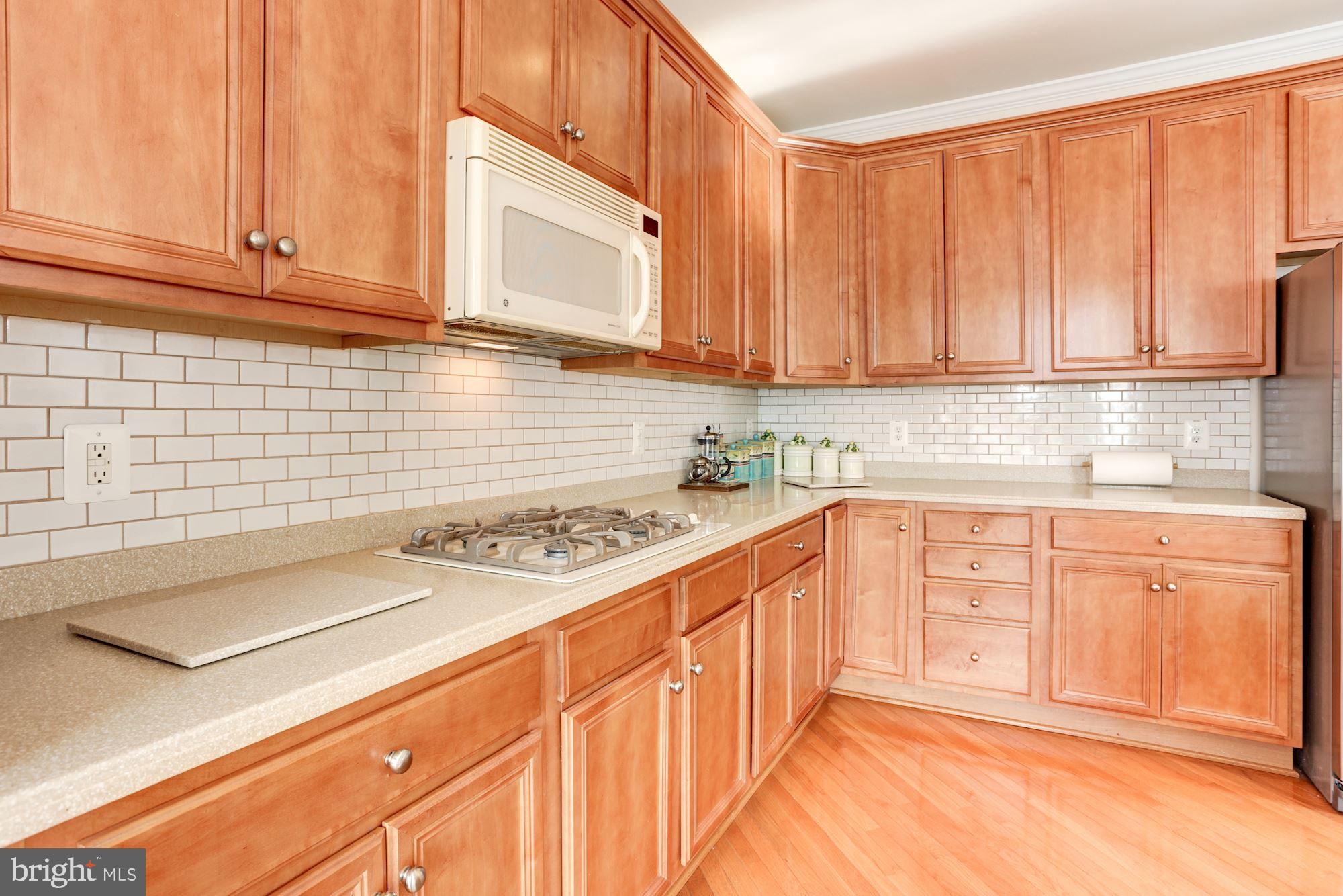 FORTNIGHTLY SQUARE - Residential