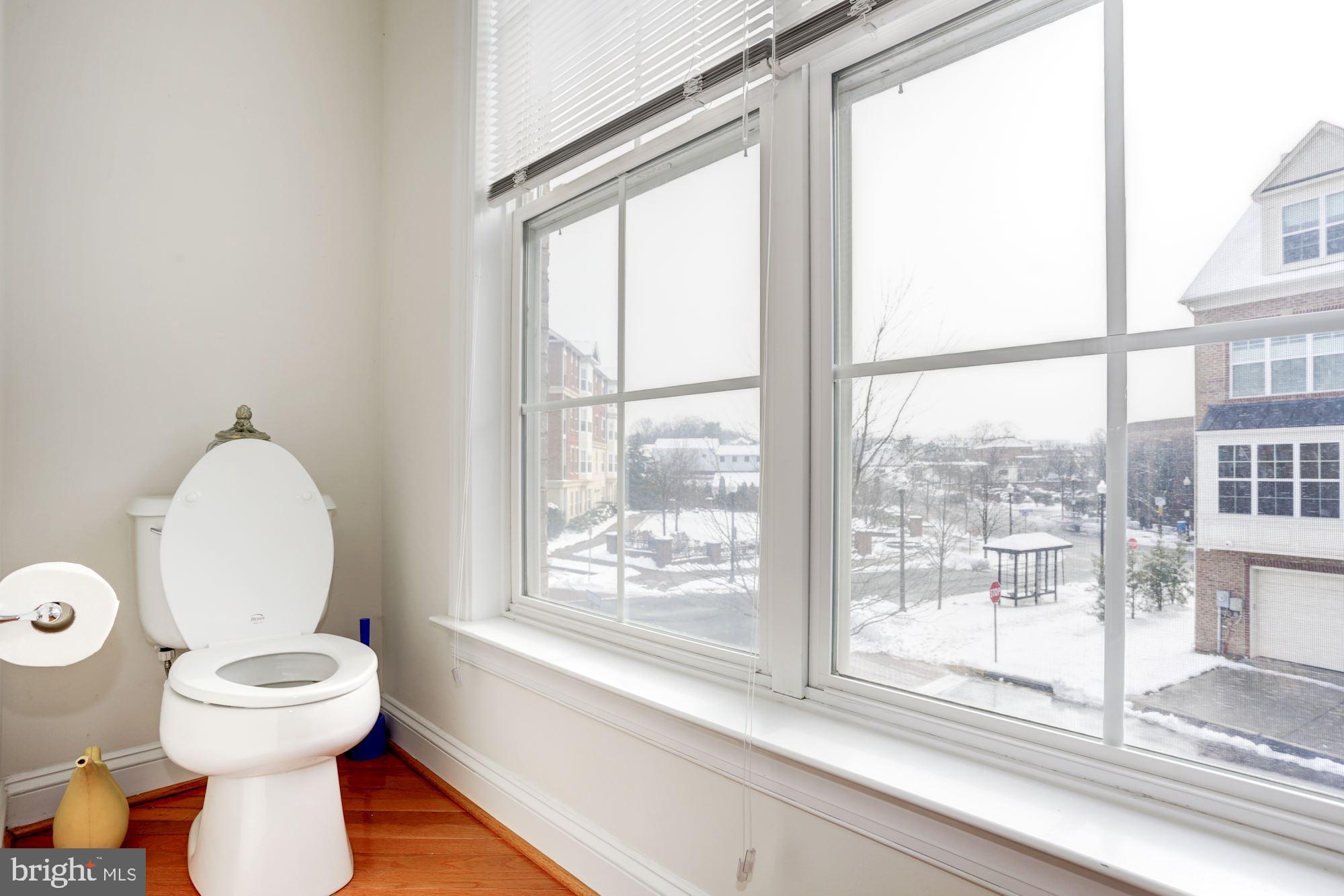 FORTNIGHTLY SQUARE - Residential