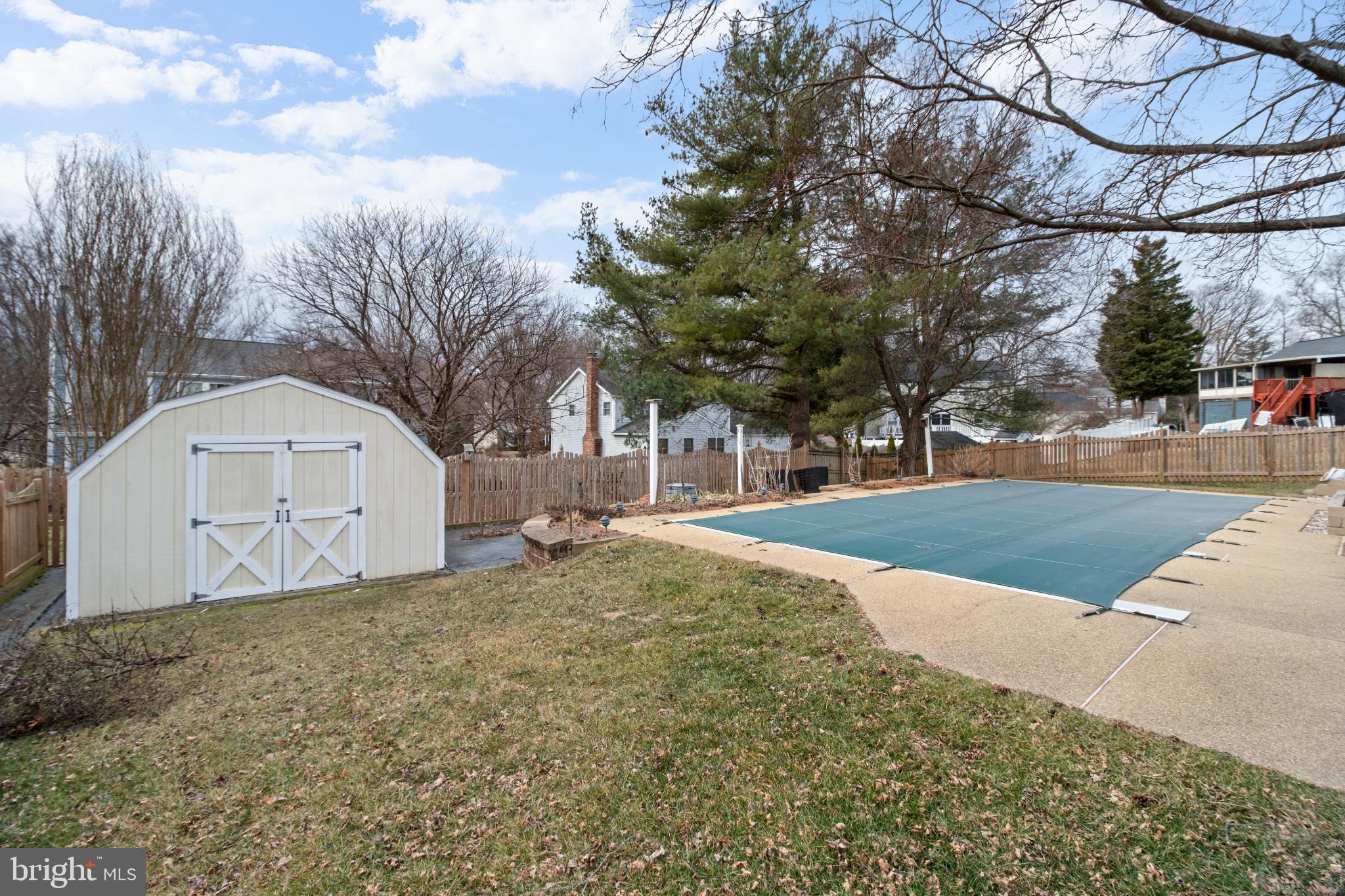 OAK SPRINGS - Residential