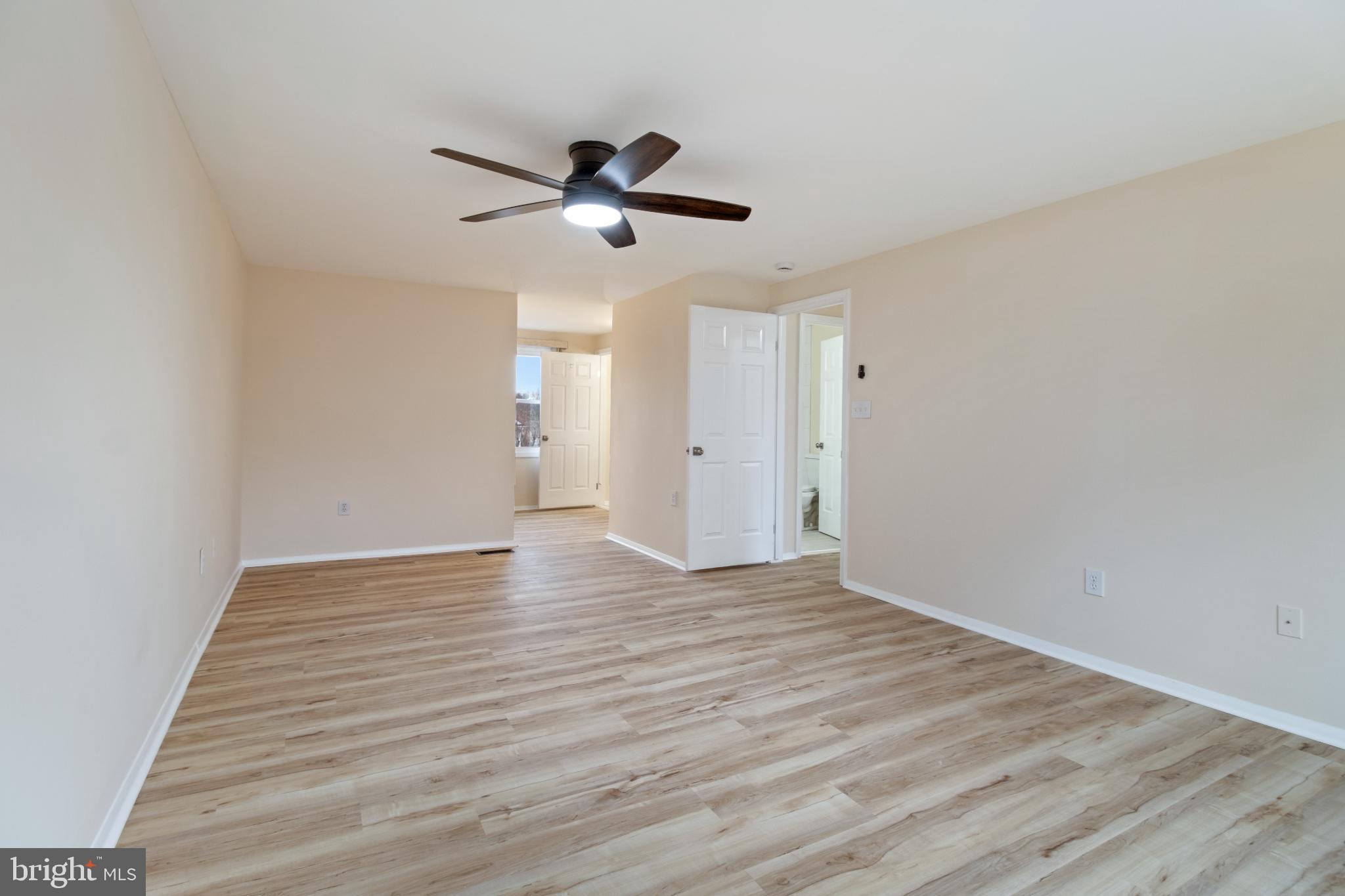 OAK SPRINGS - Residential