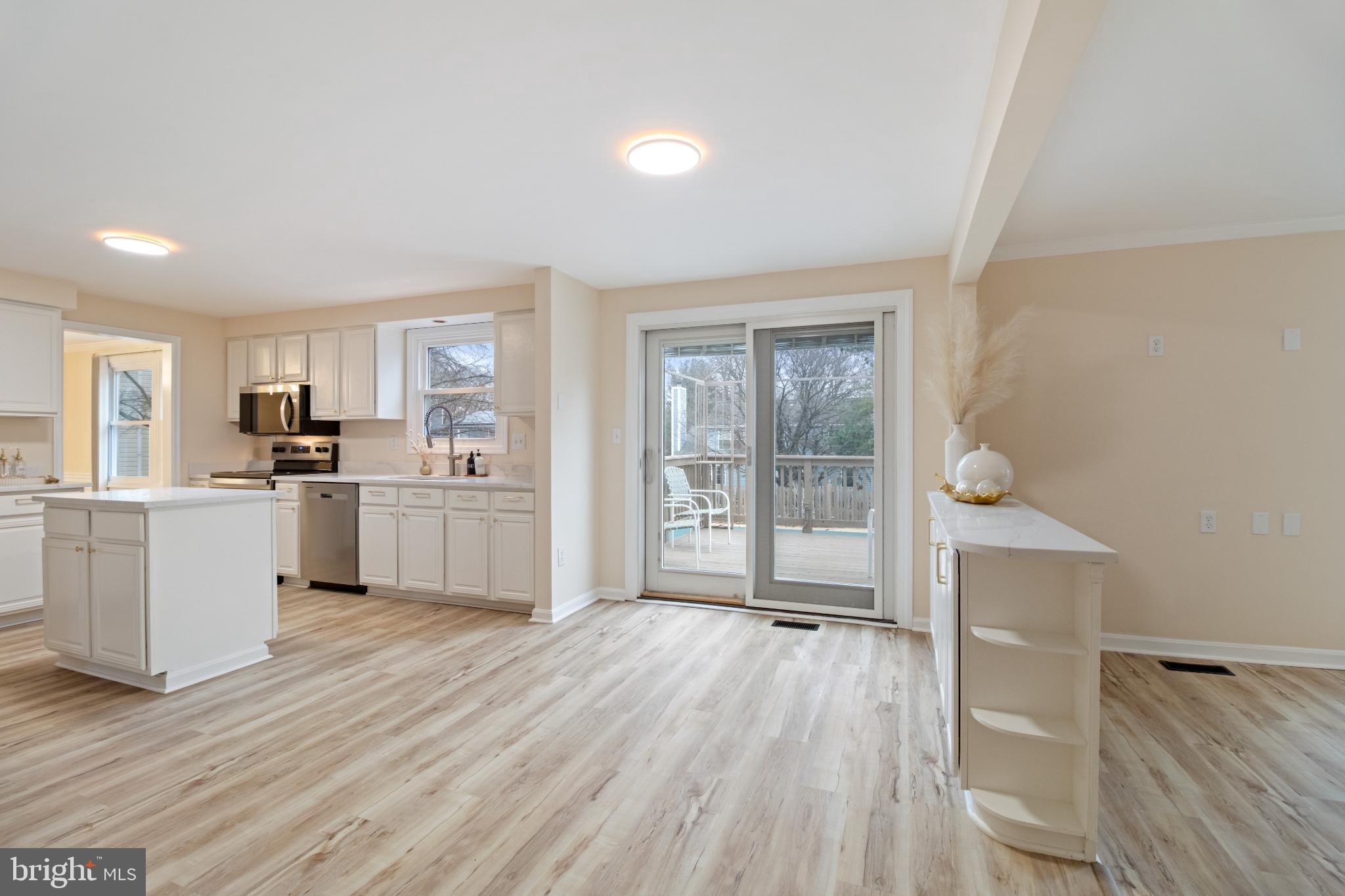 OAK SPRINGS - Residential