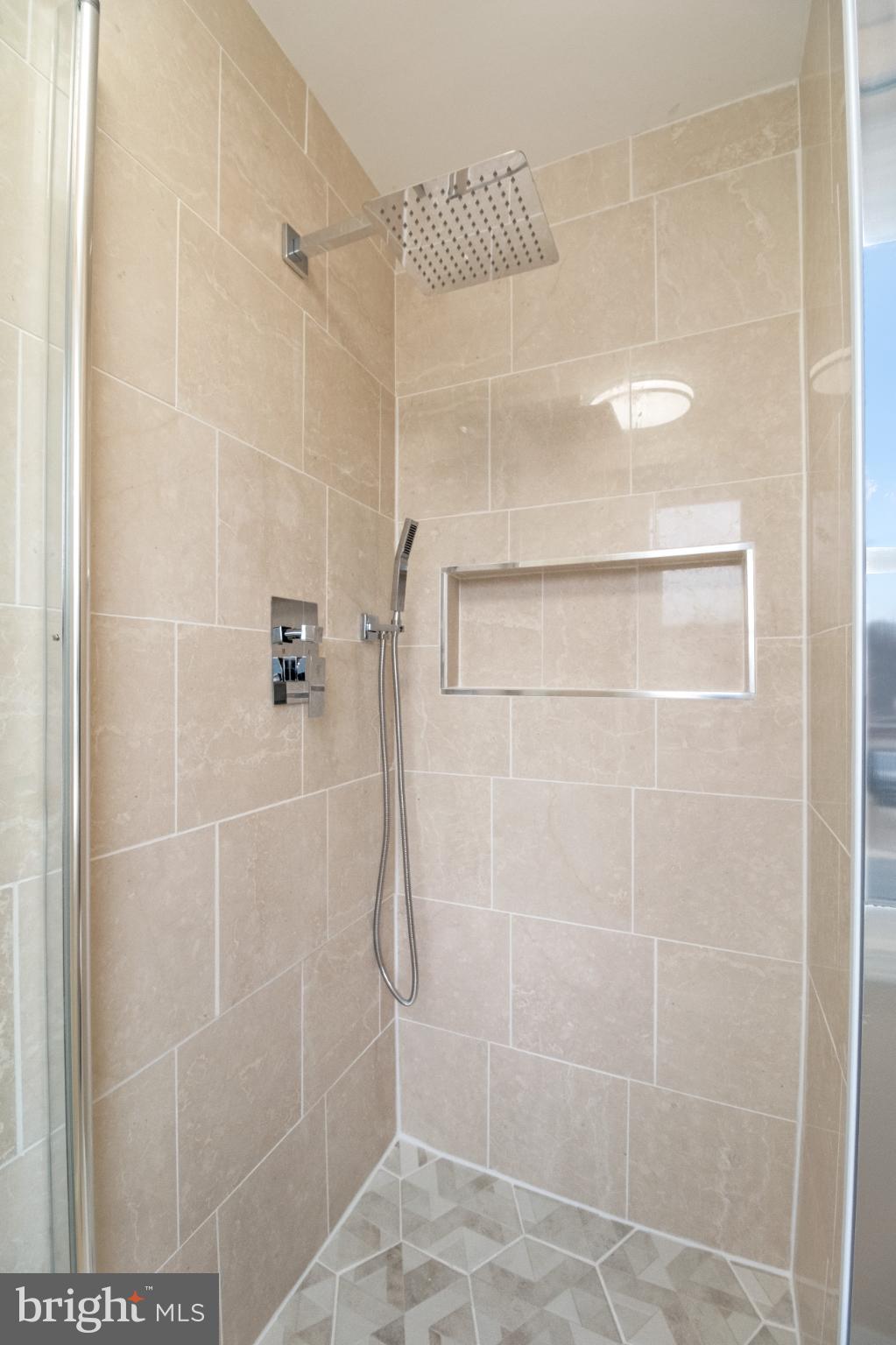 OAK SPRINGS - Residential