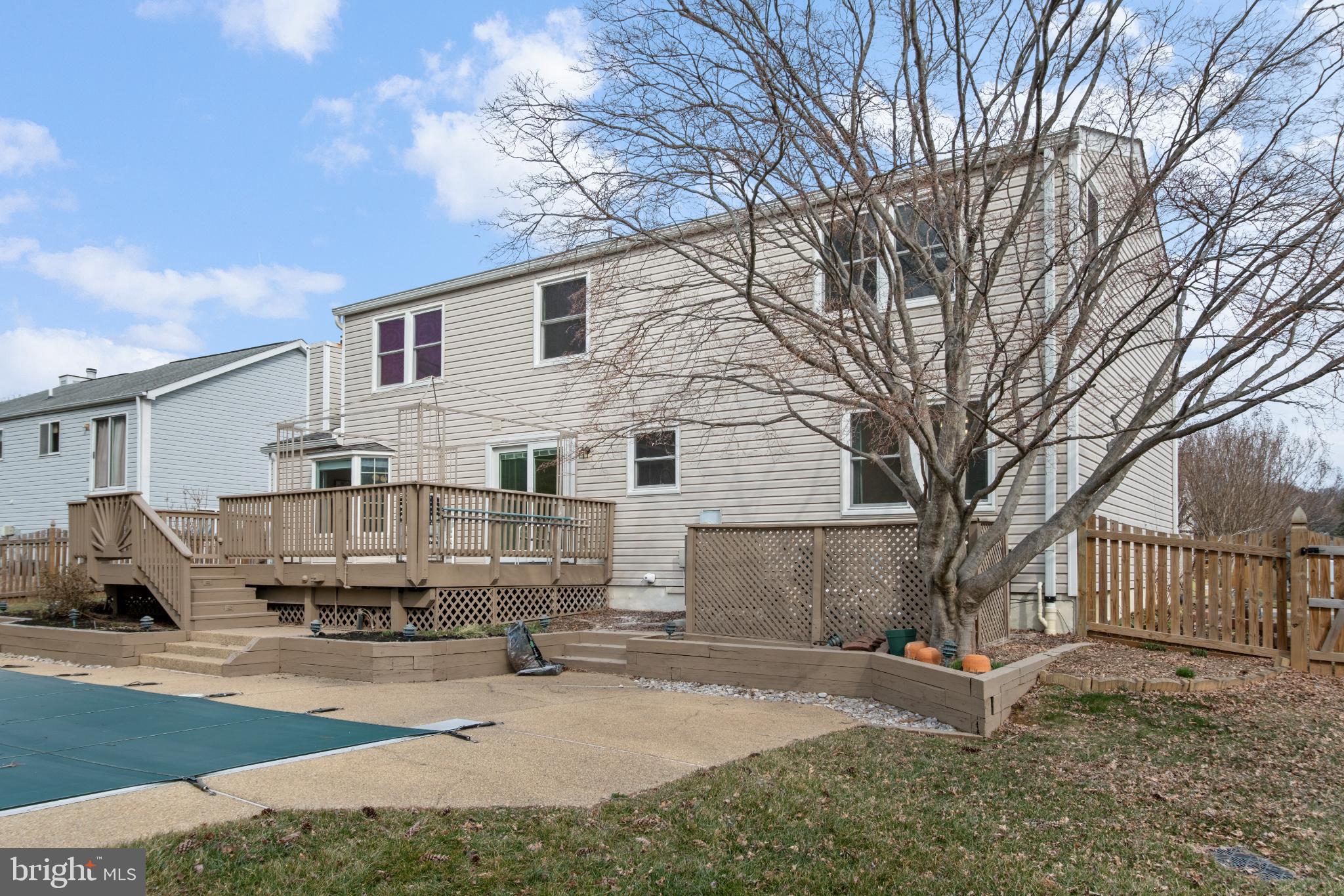 OAK SPRINGS - Residential