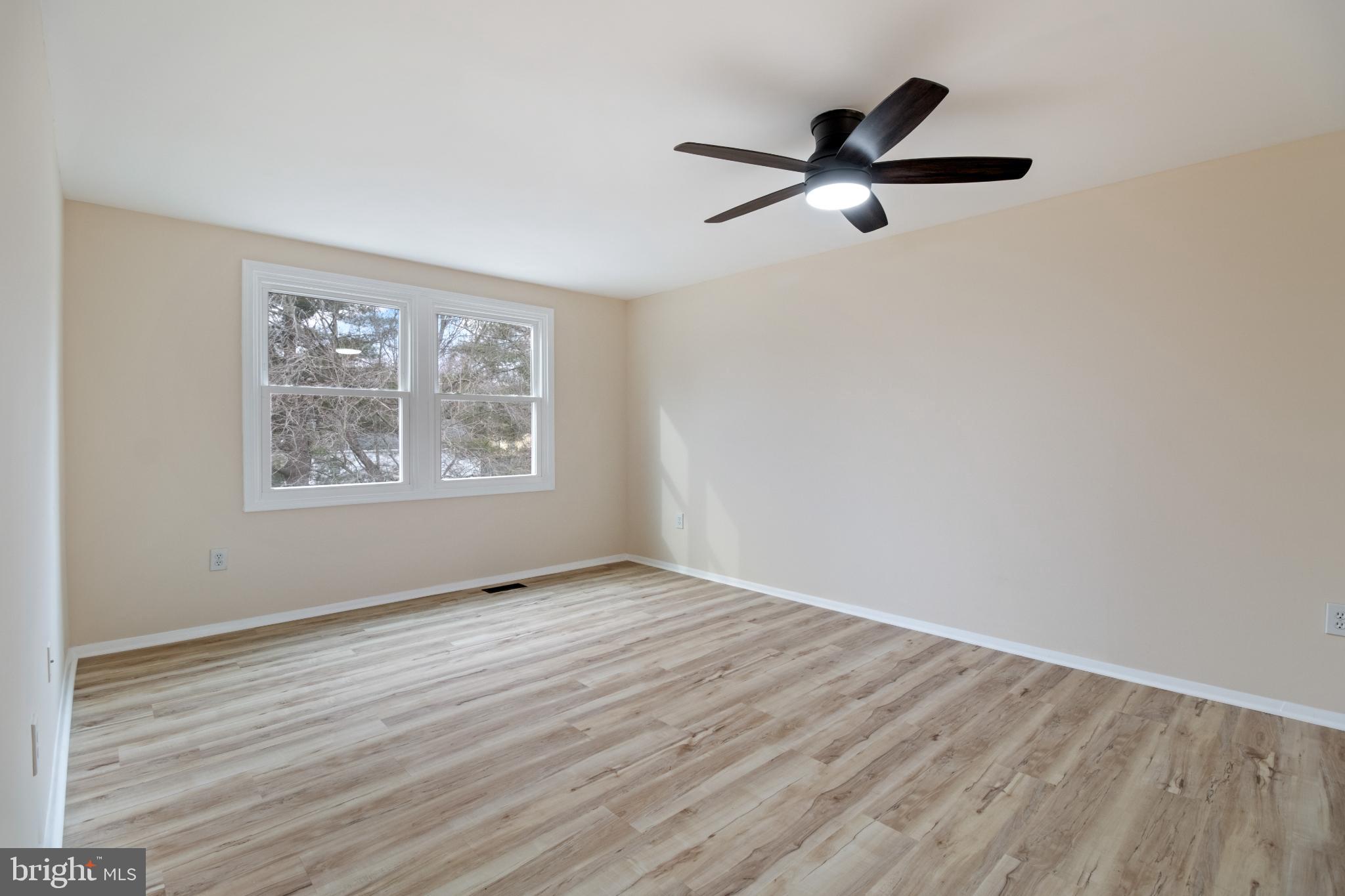 OAK SPRINGS - Residential