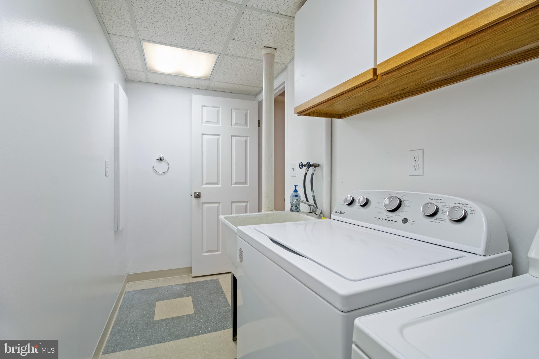 OAK SPRINGS - Residential