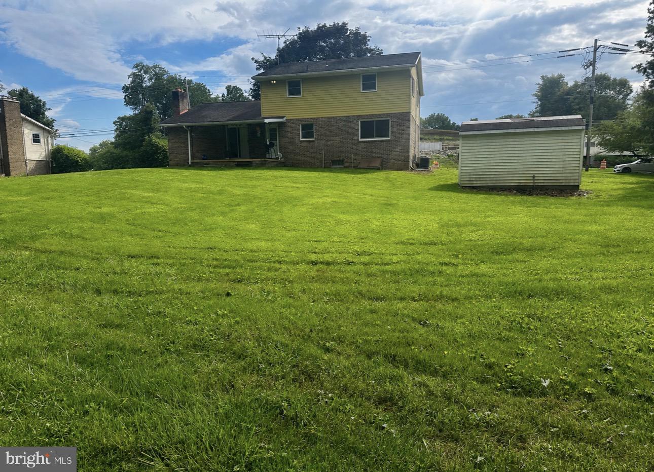 1733 POWDER MILL ROAD