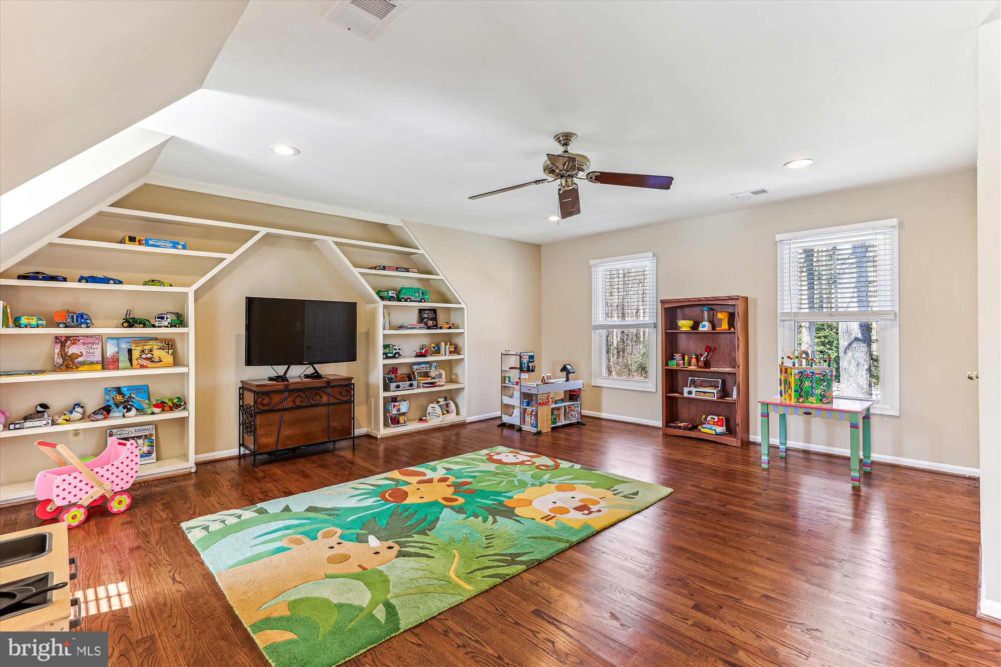 CROSSPOINTE - Residential