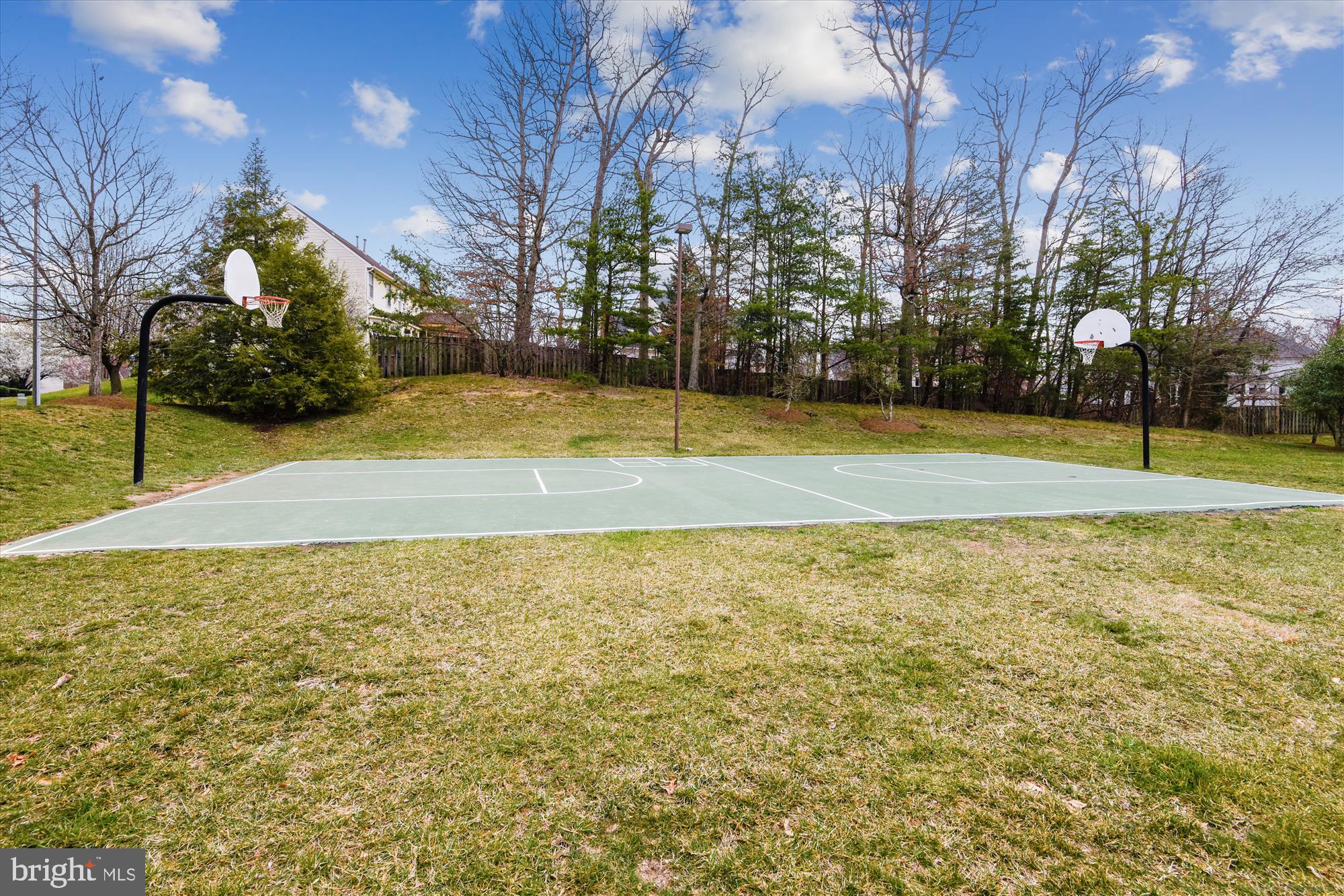 CROSSPOINTE - Residential