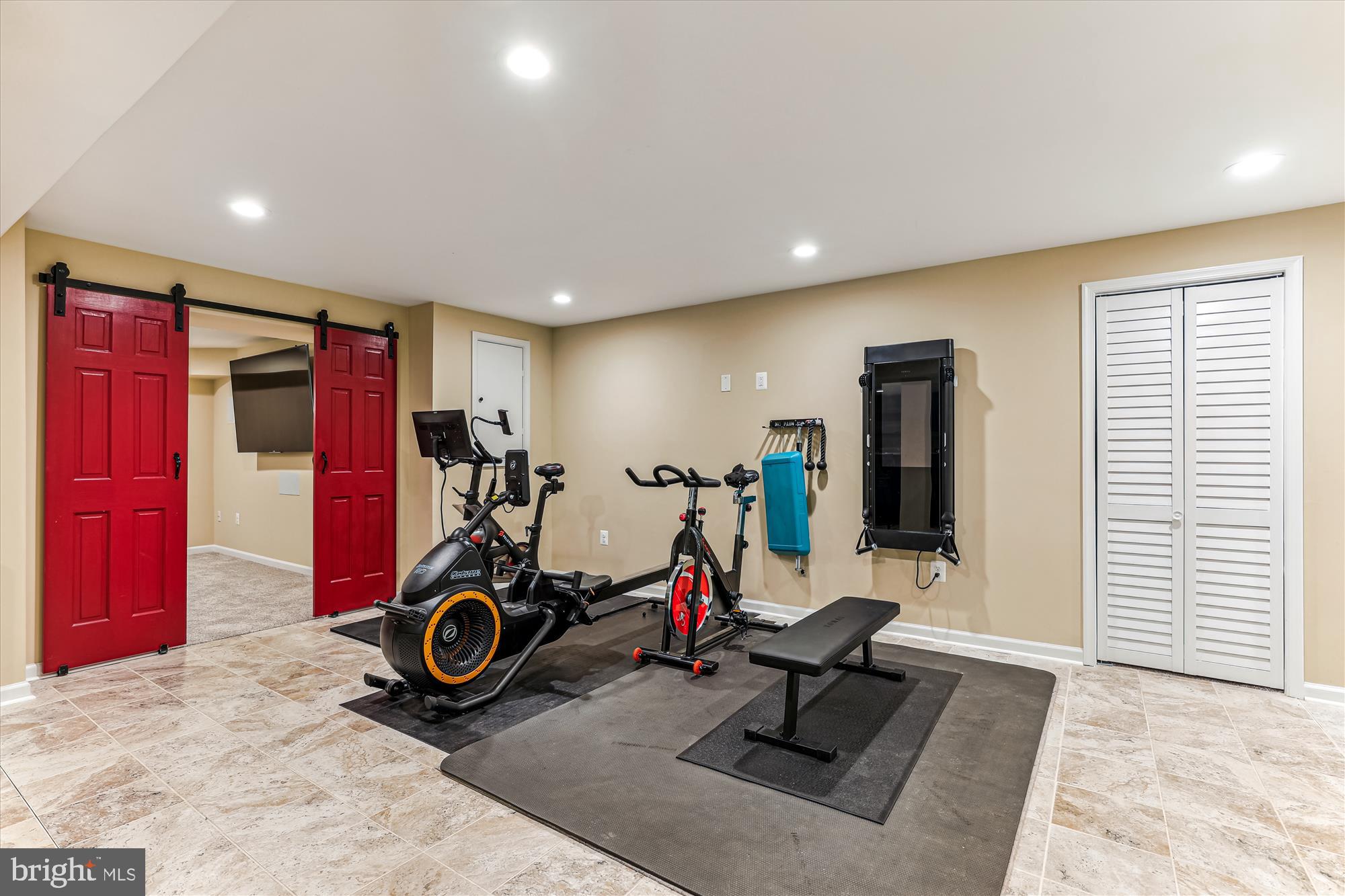 CROSSPOINTE - Residential