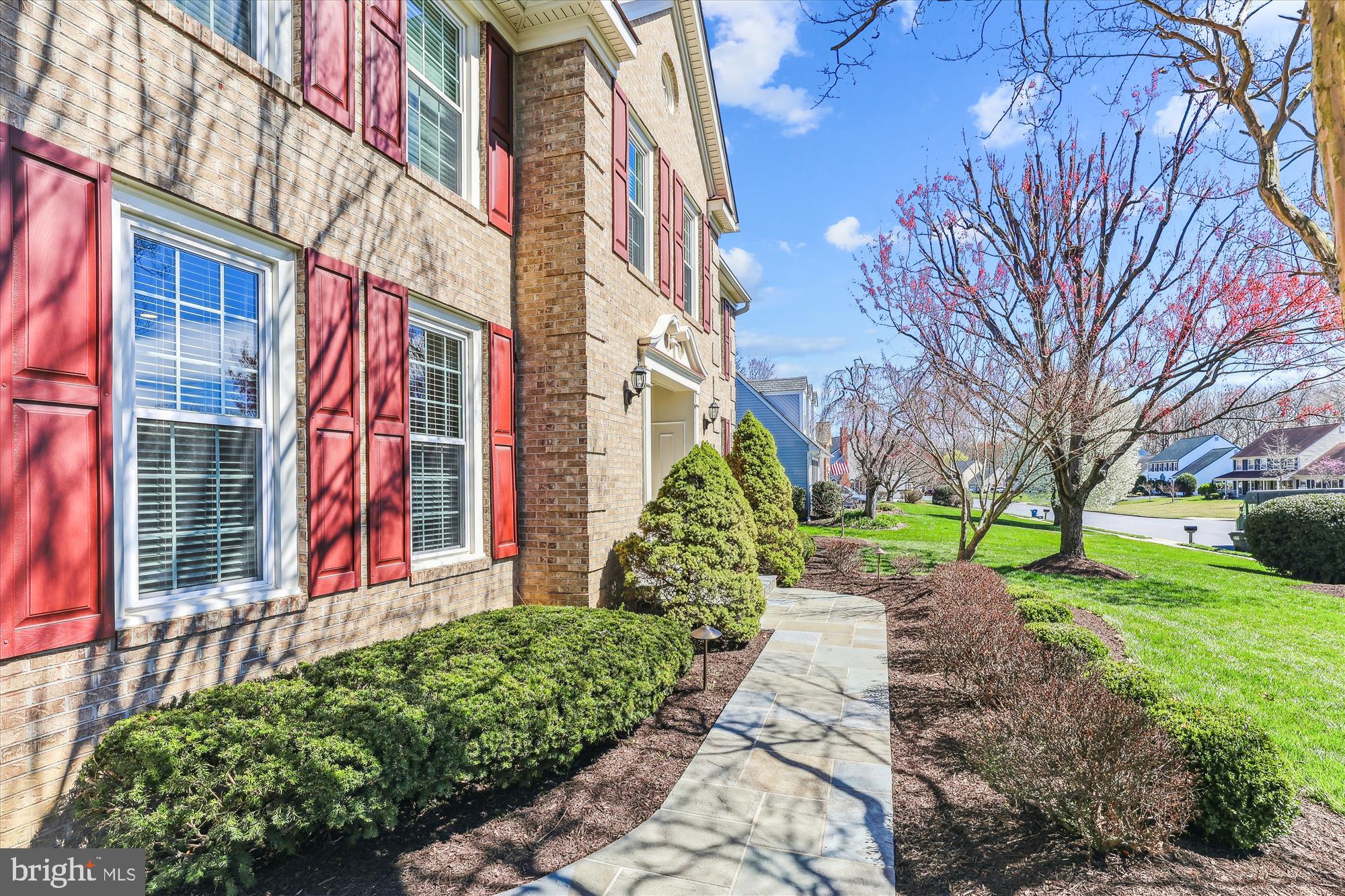 CROSSPOINTE - Residential