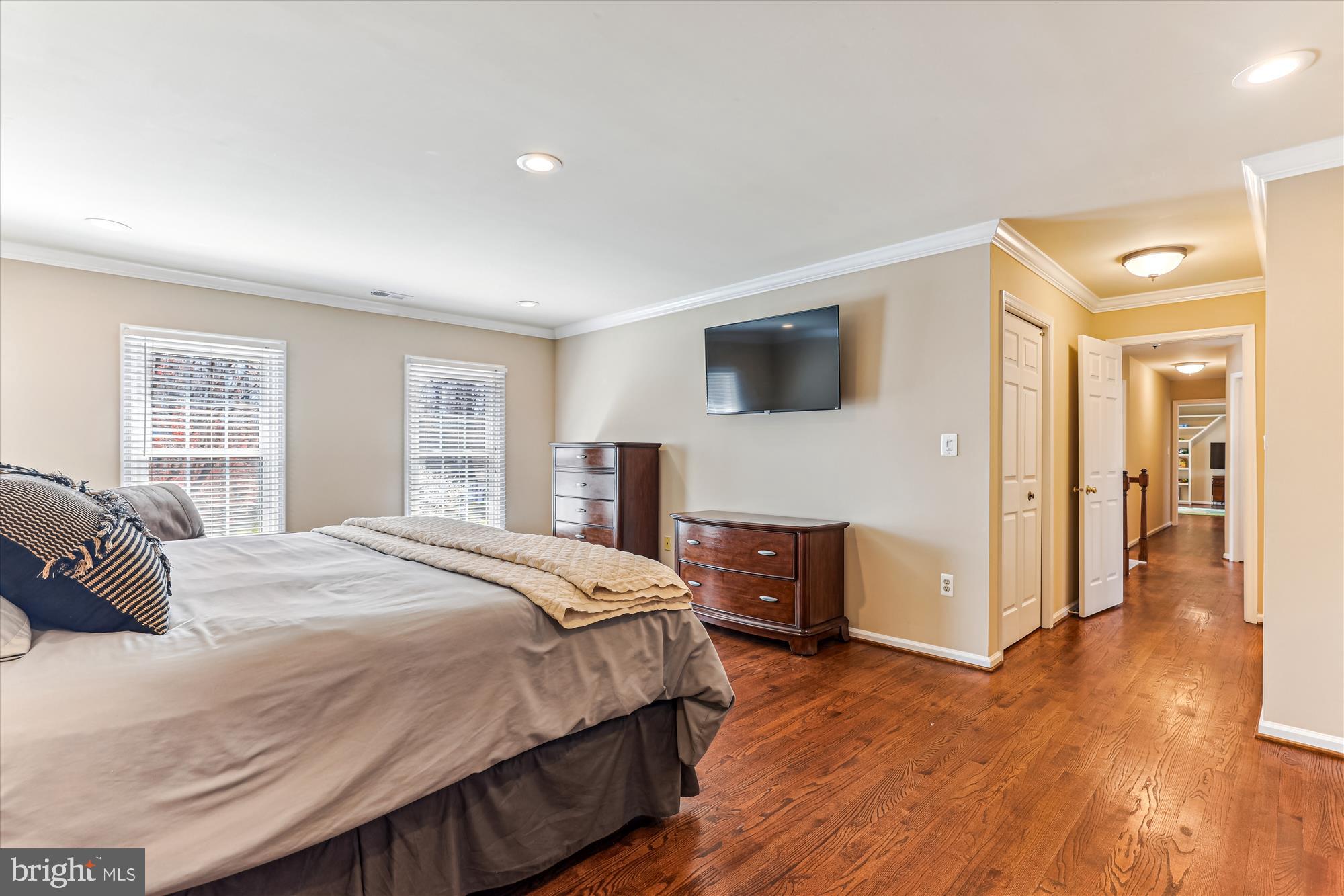 CROSSPOINTE - Residential