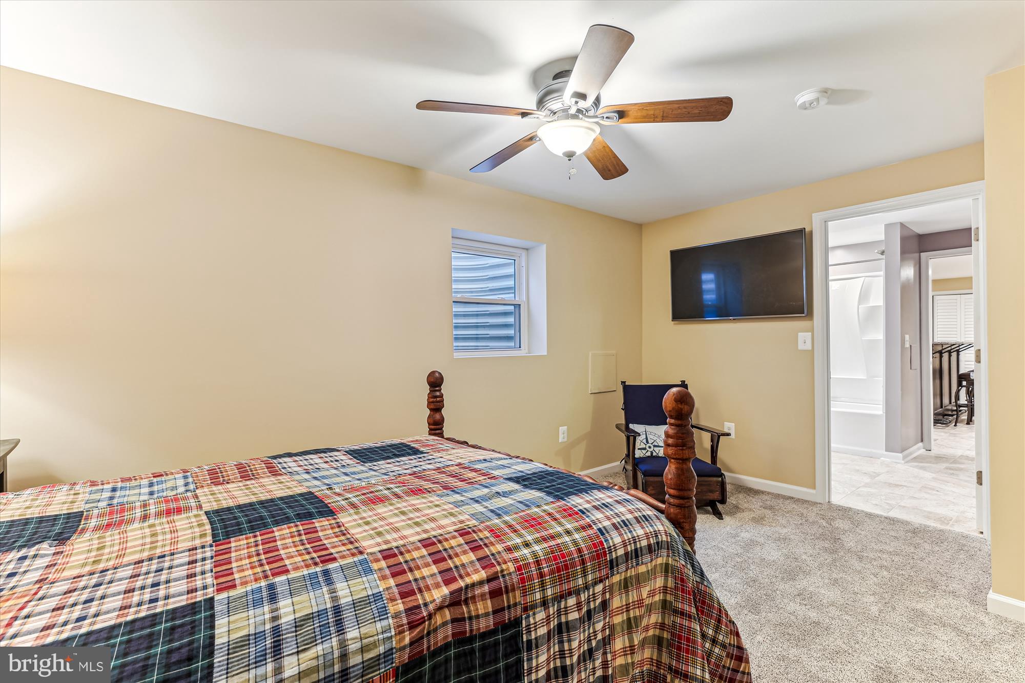 CROSSPOINTE - Residential