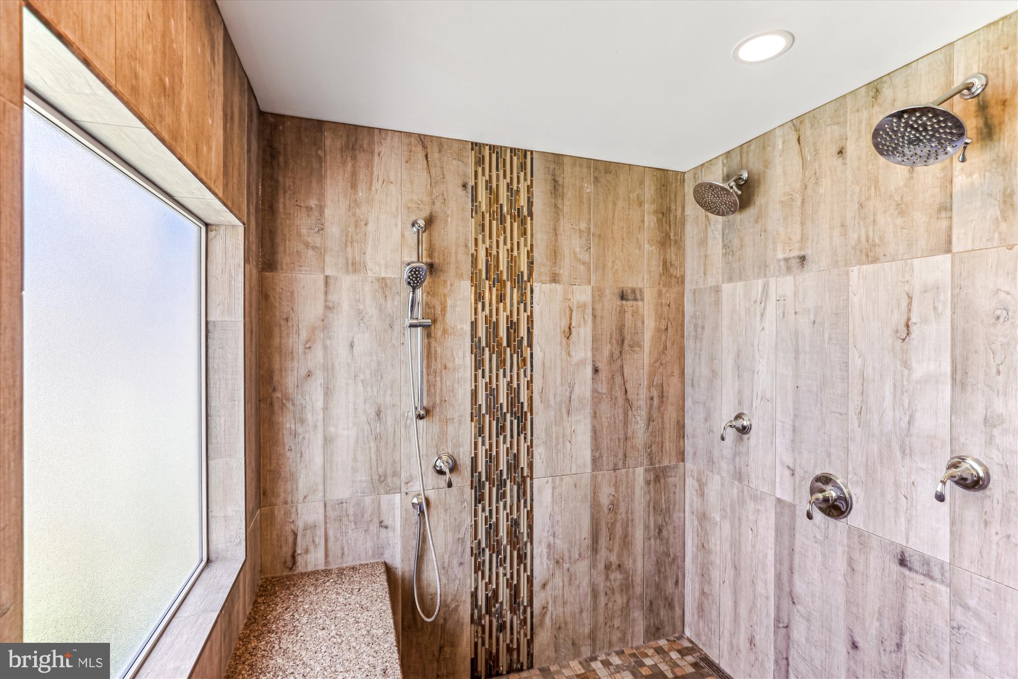 CROSSPOINTE - Residential