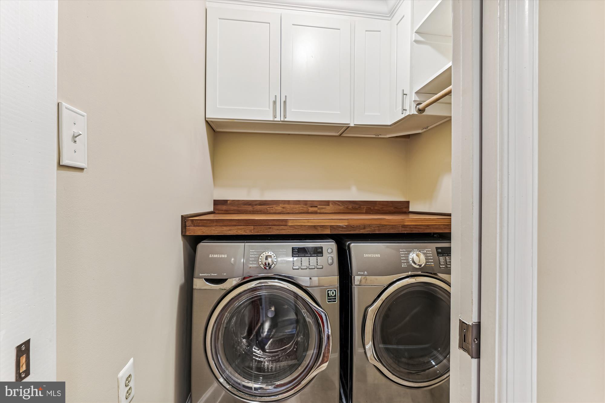 CROSSPOINTE - Residential