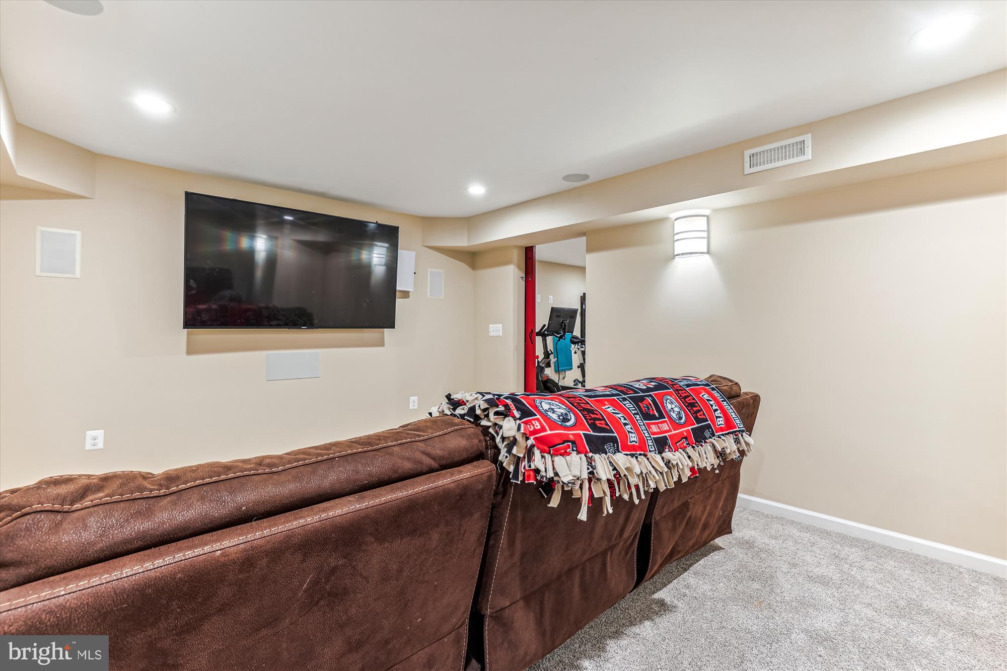 CROSSPOINTE - Residential