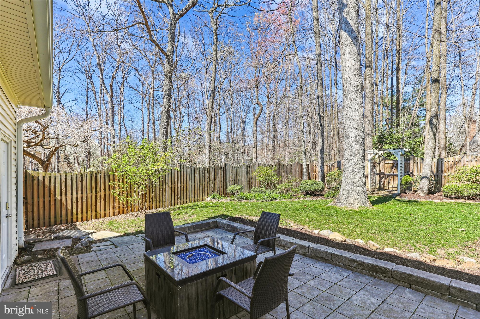 CROSSPOINTE - Residential