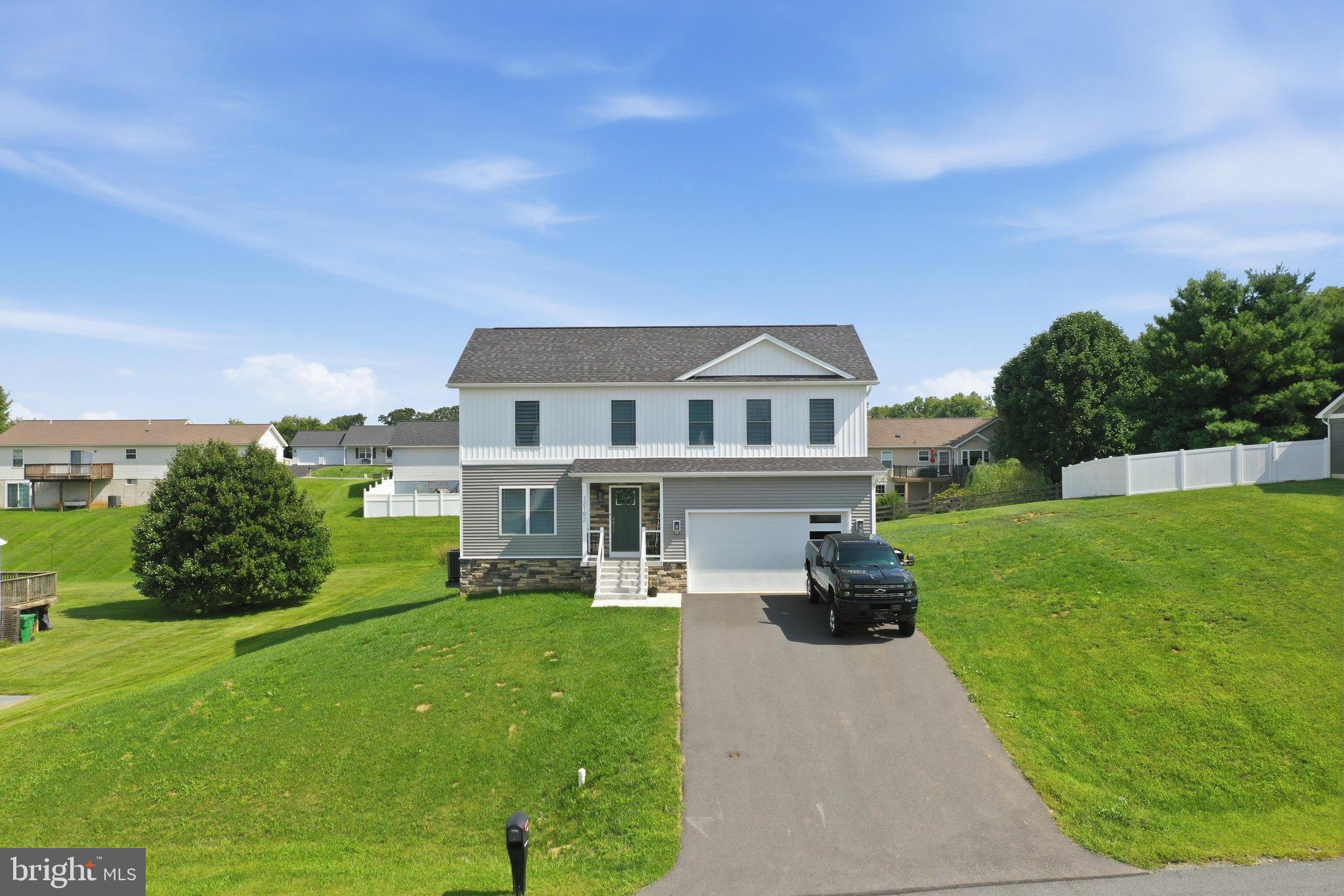 12192 REDHAWK DR