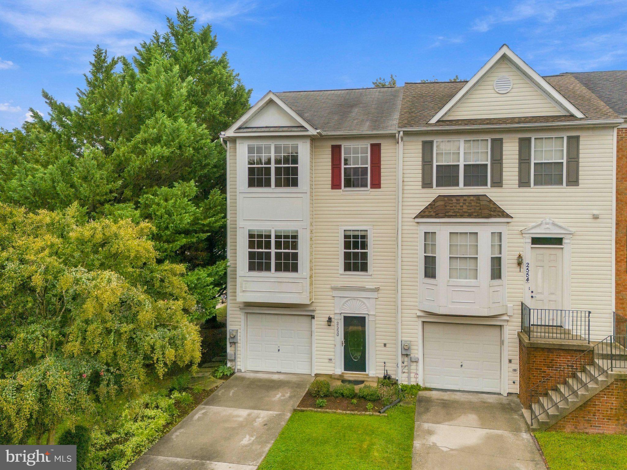 2550 WOODLAND PLACE