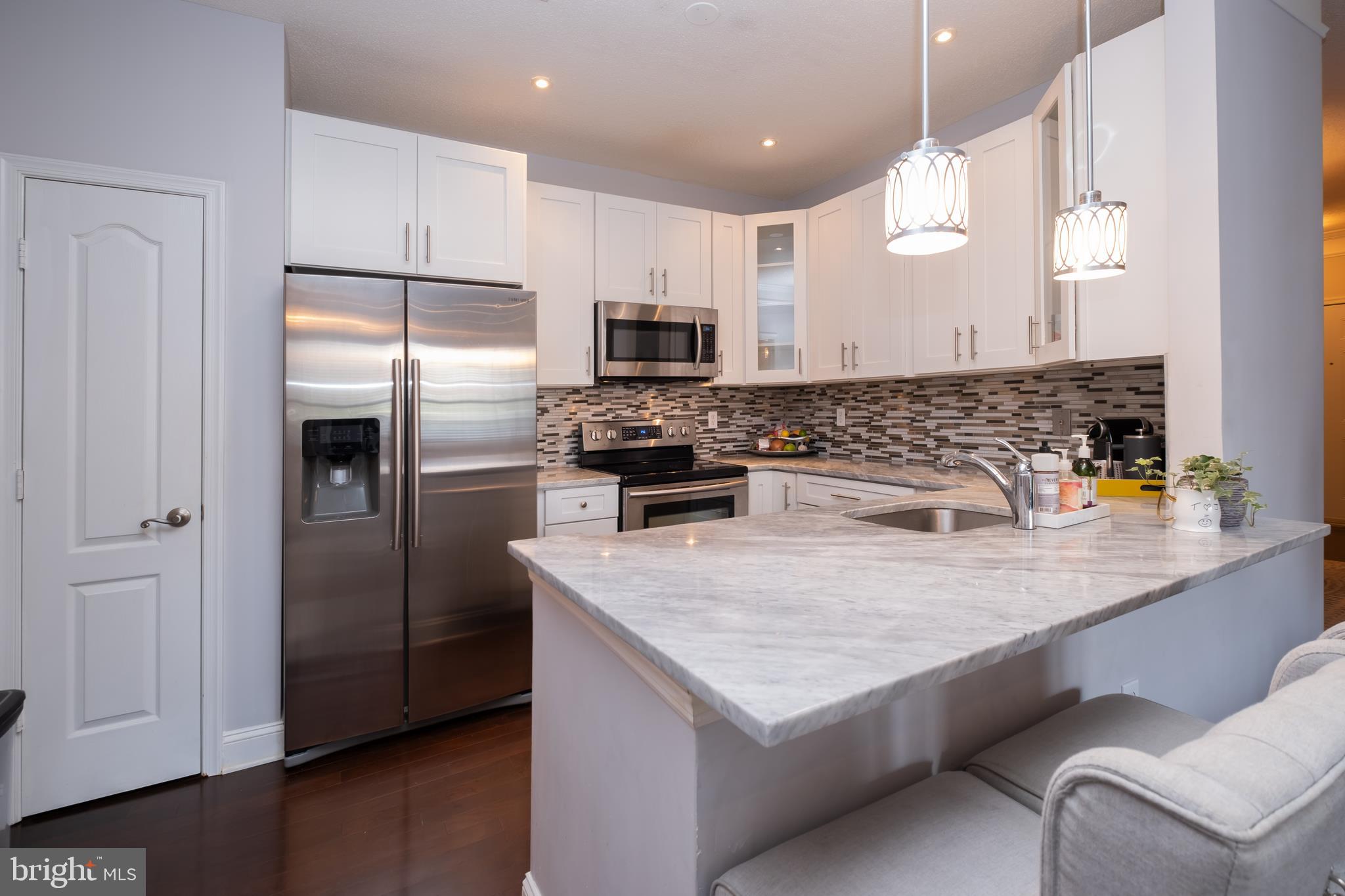 MADISON PARK AT WEST MARKET - Residential Lease