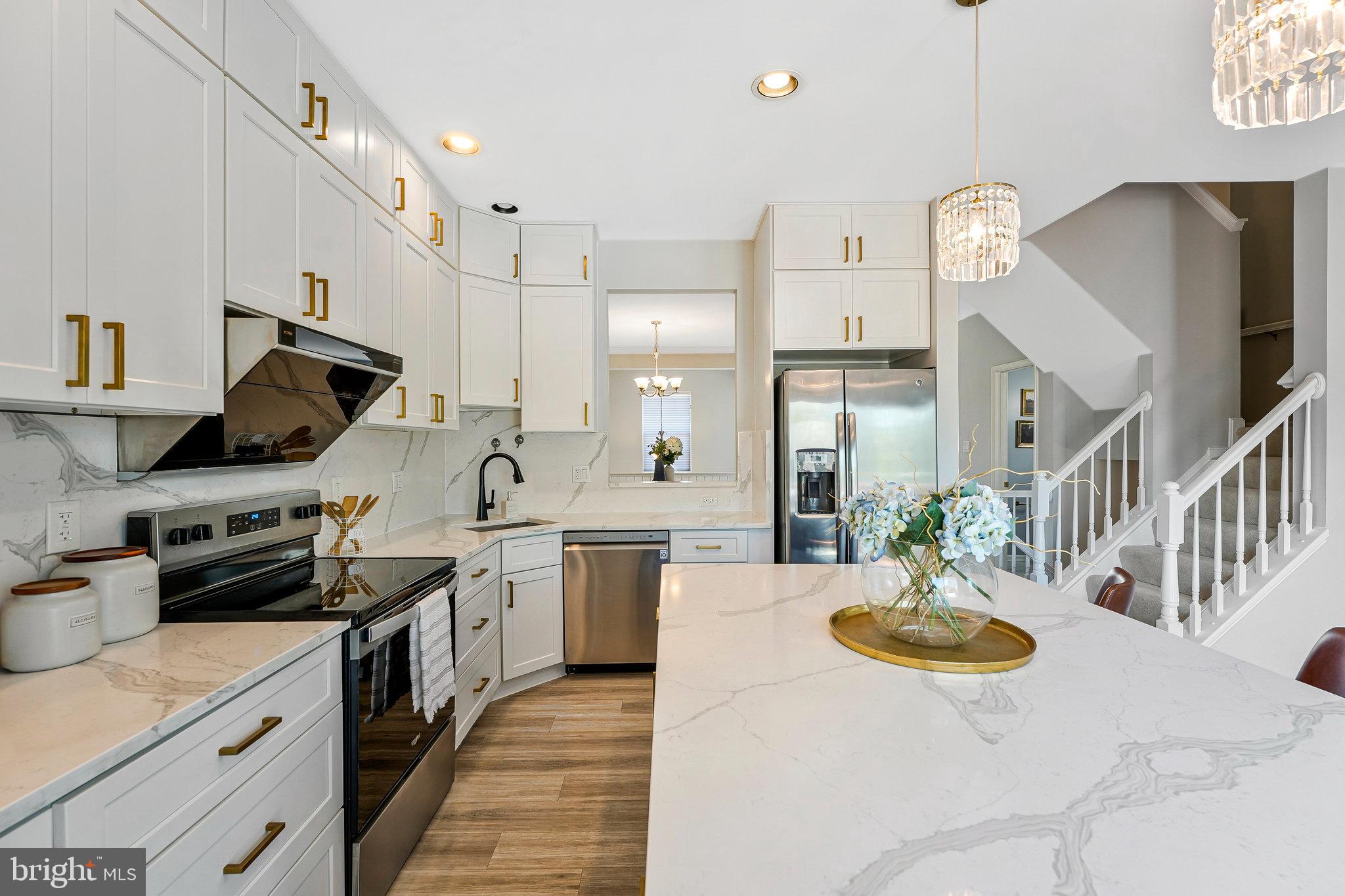 CEDAR CROSSING - Residential