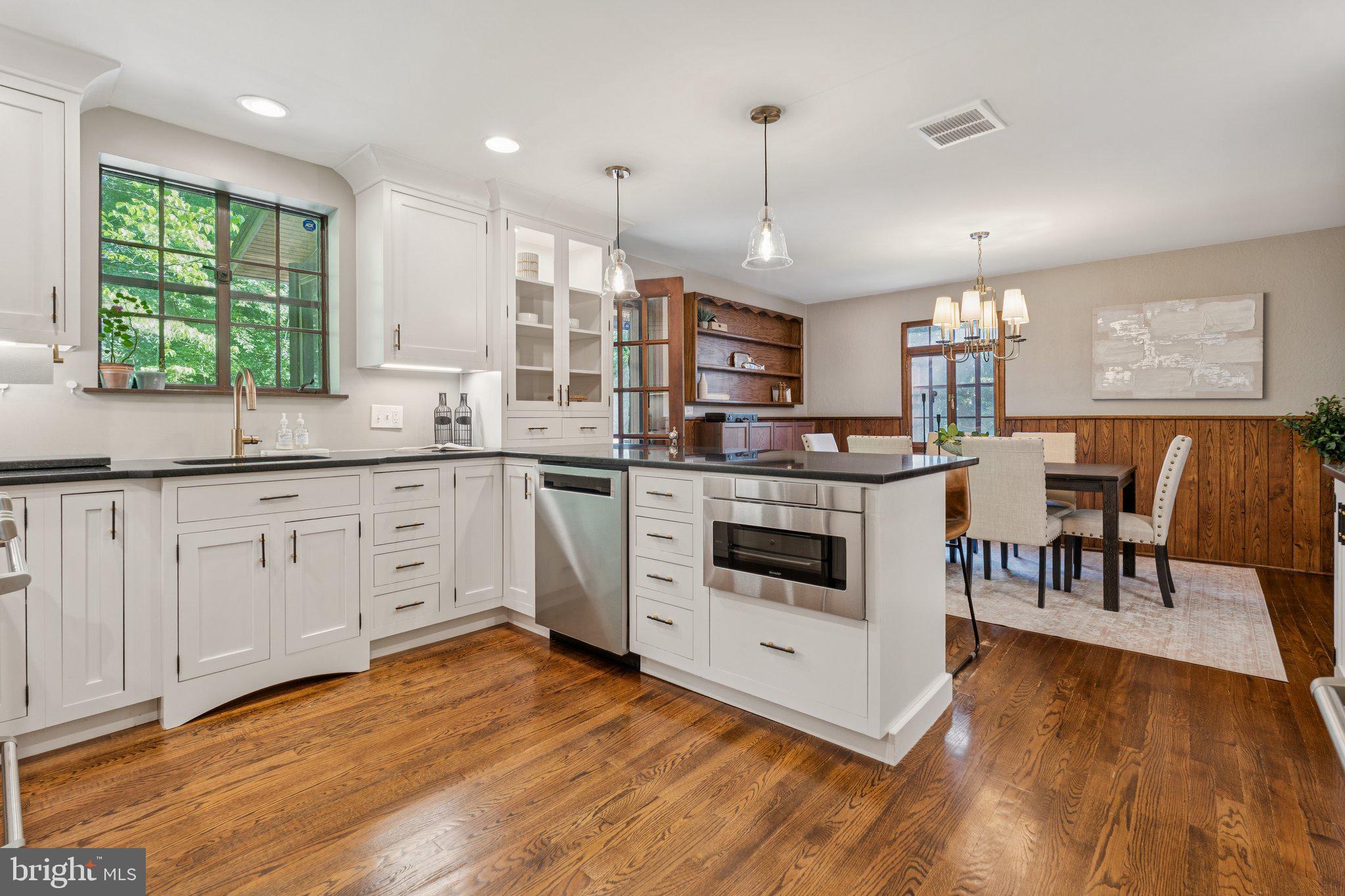 WOODHAVEN - Residential