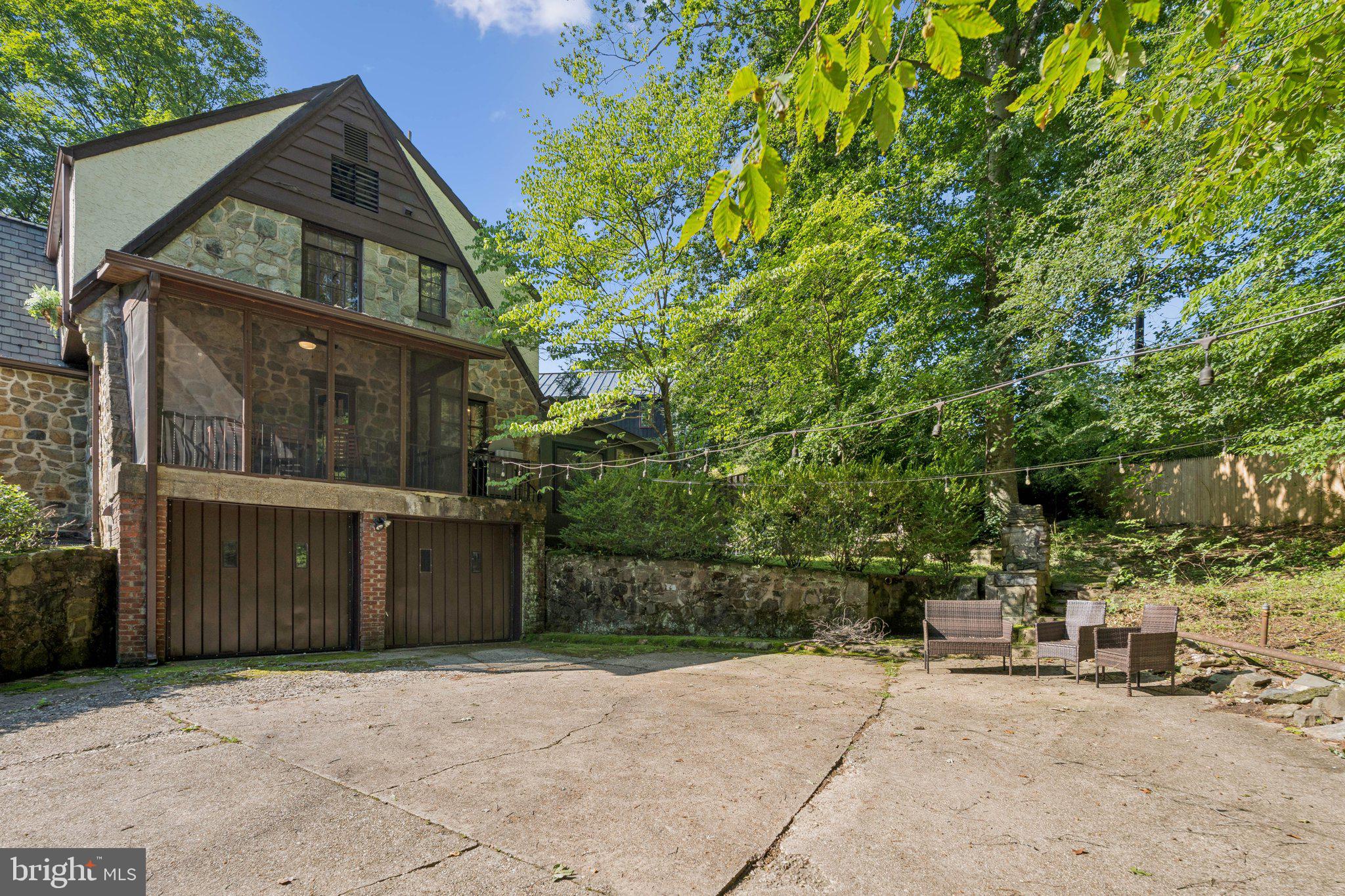 WOODHAVEN - Residential