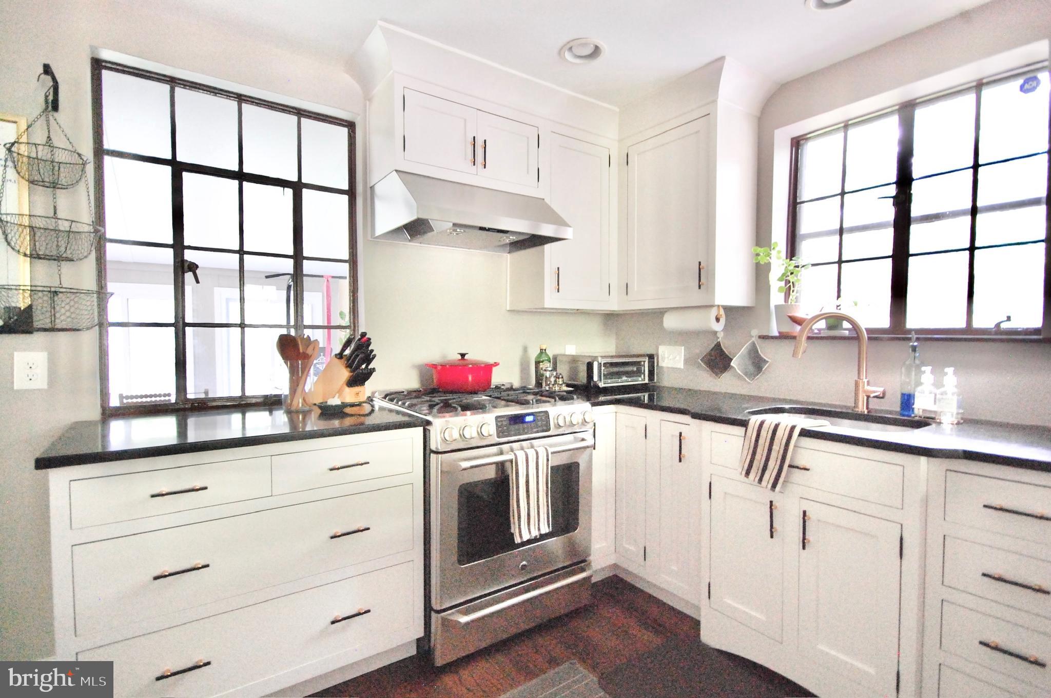 WOODHAVEN - Residential