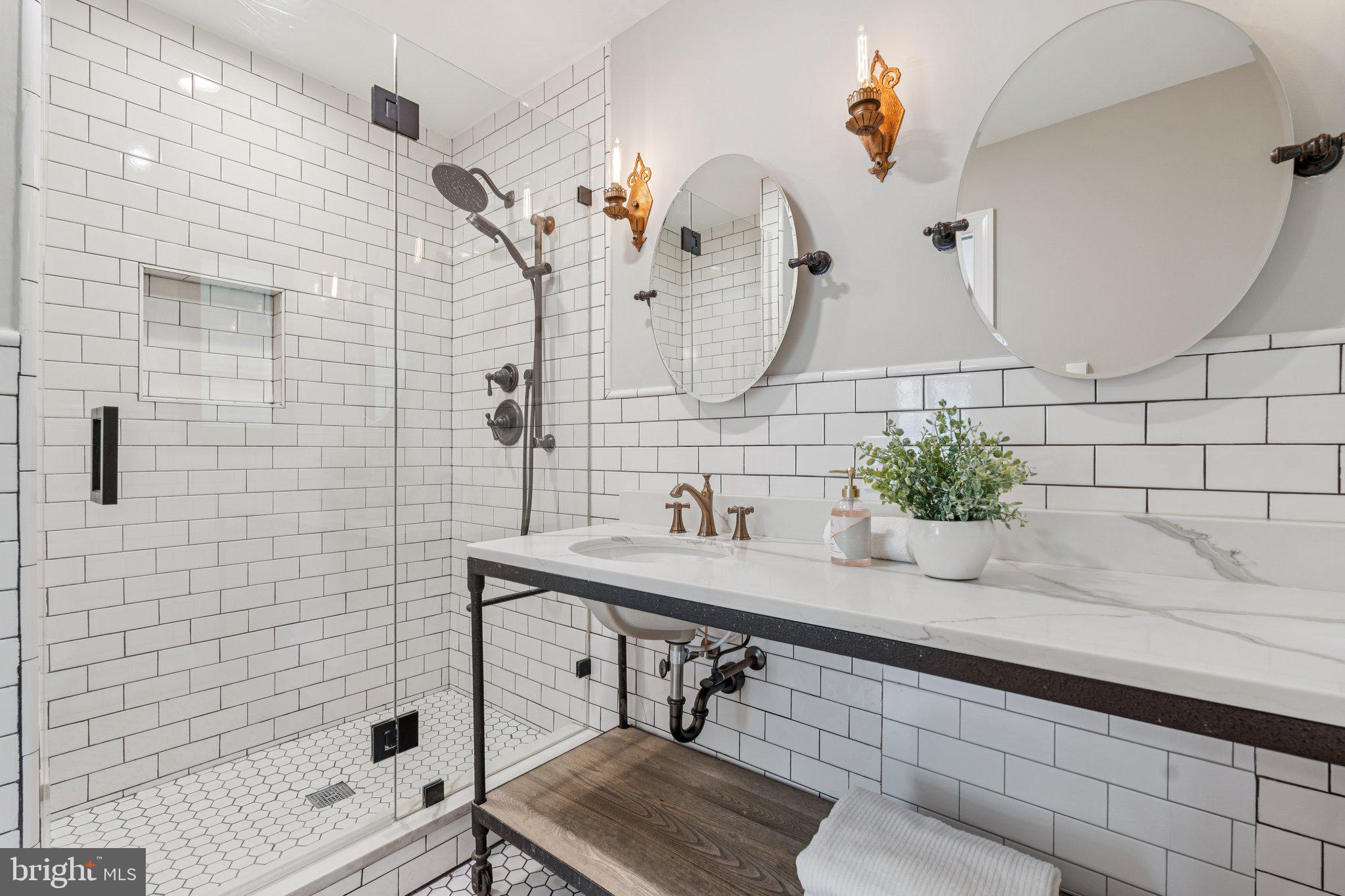 WOODHAVEN - Residential