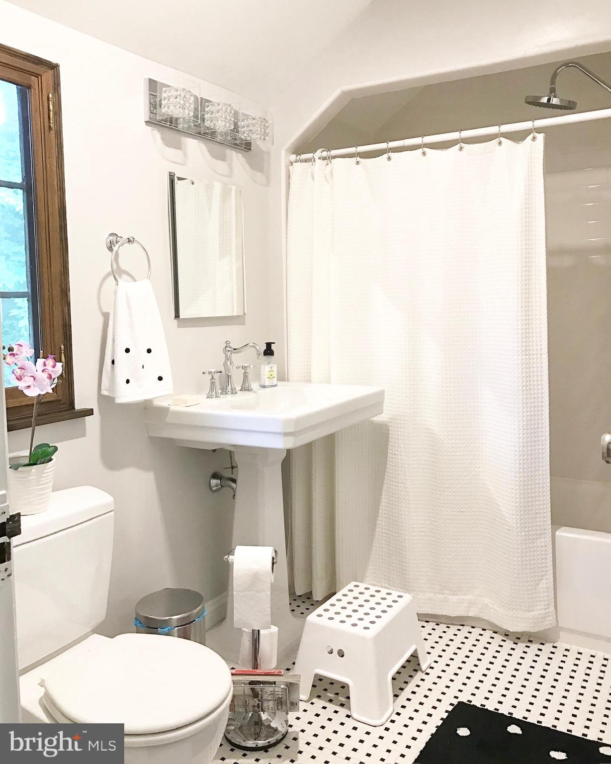 WOODHAVEN - Residential