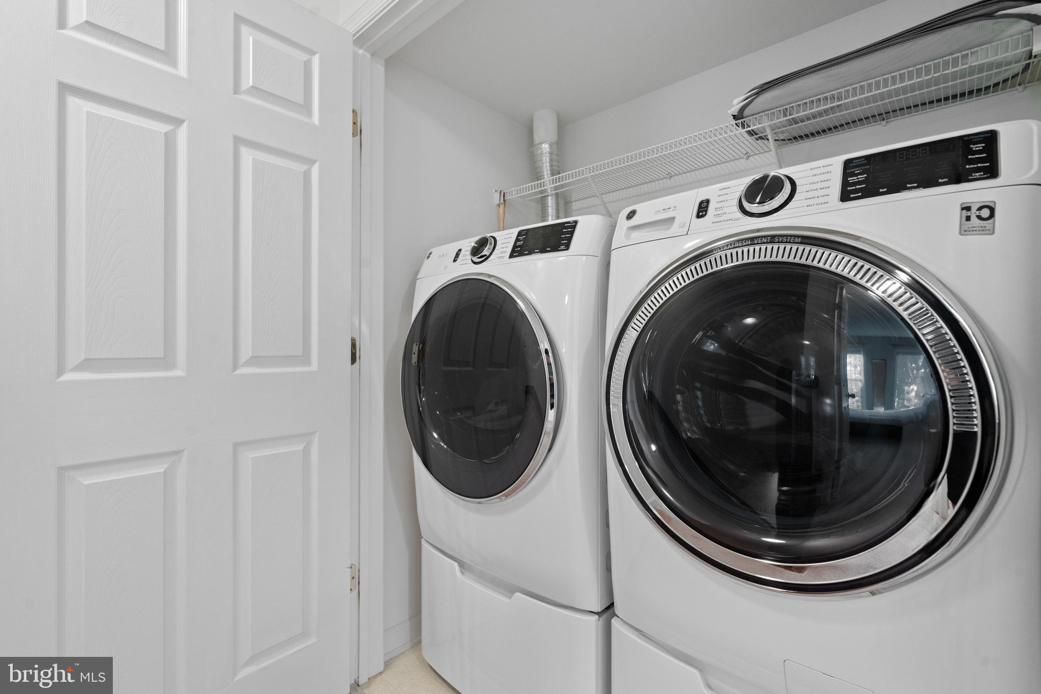 CENTREVILLE CROSSING - Residential