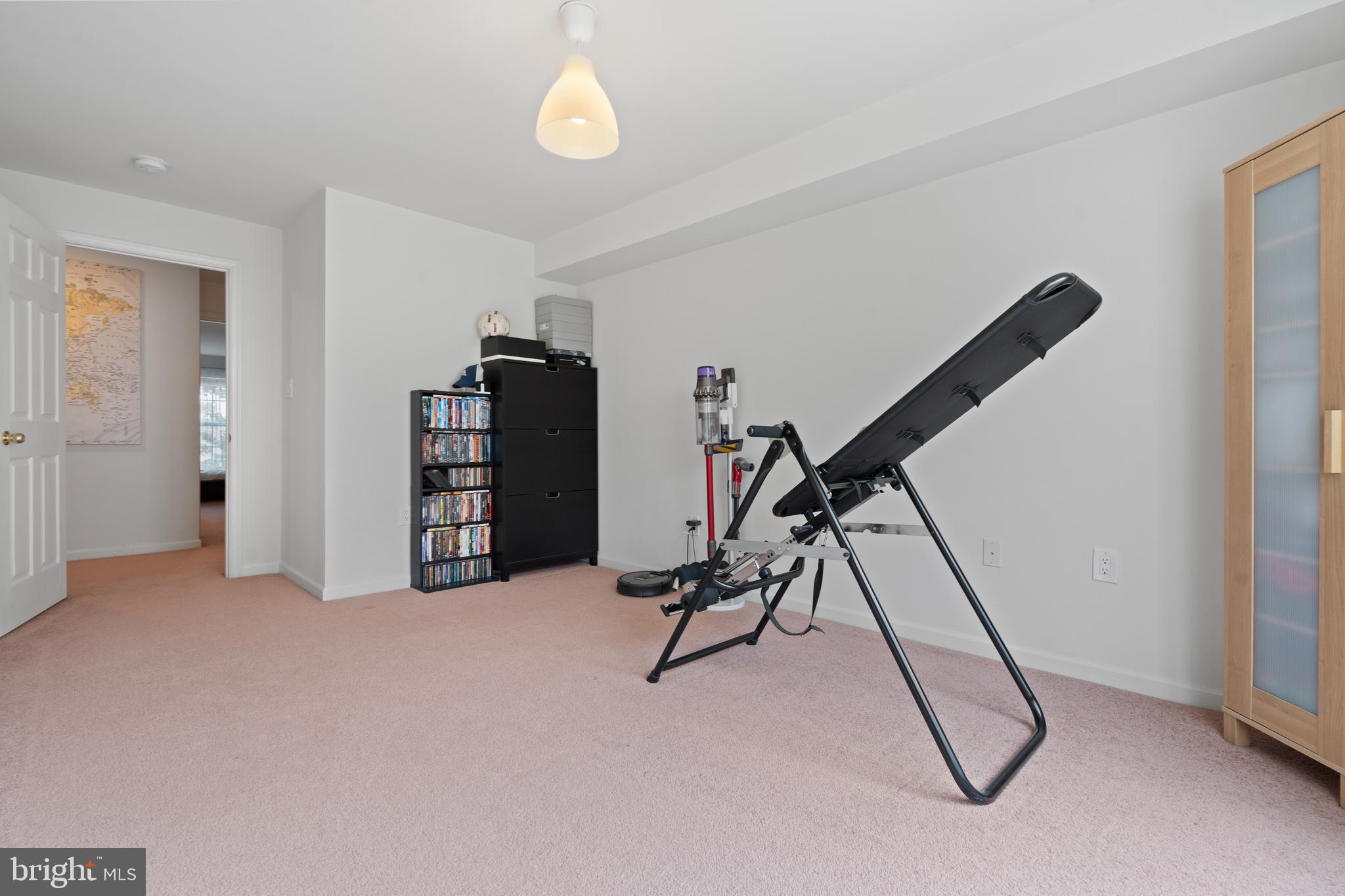 CENTREVILLE CROSSING - Residential