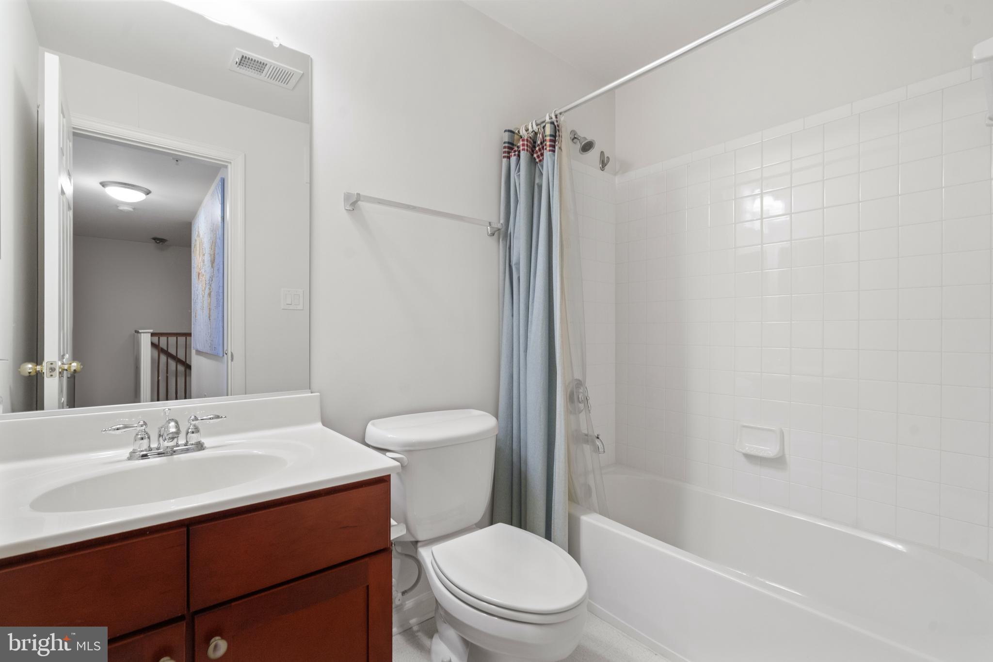 CENTREVILLE CROSSING - Residential