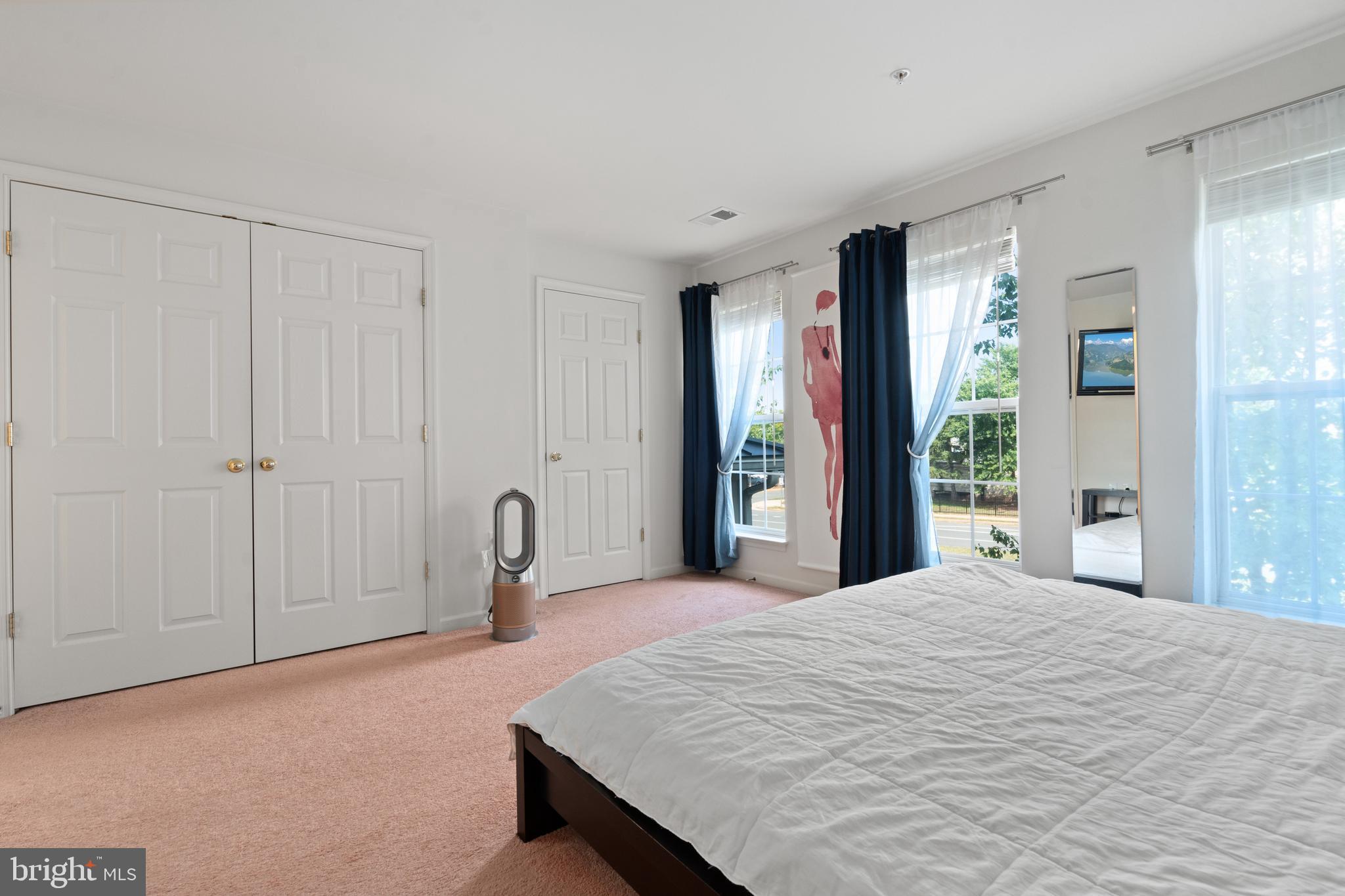 CENTREVILLE CROSSING - Residential